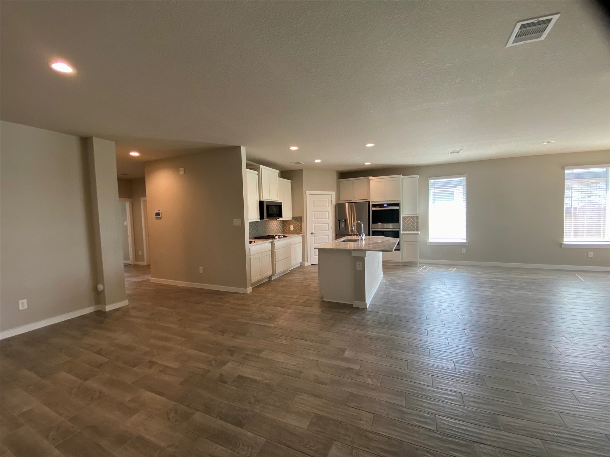 28503 Hannahs Harbor Lane Property Photo 21