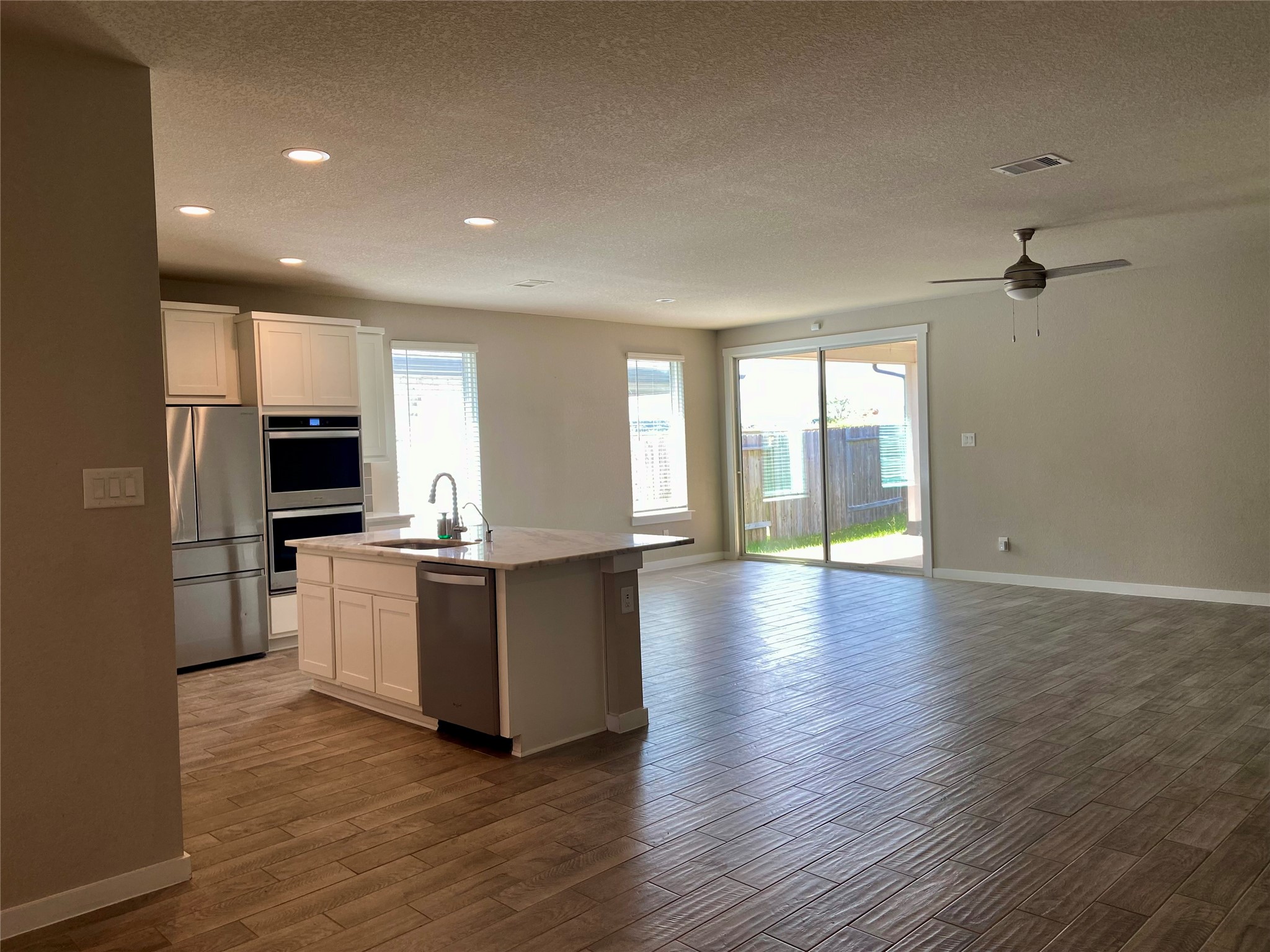 28503 Hannahs Harbor Lane Property Photo 23