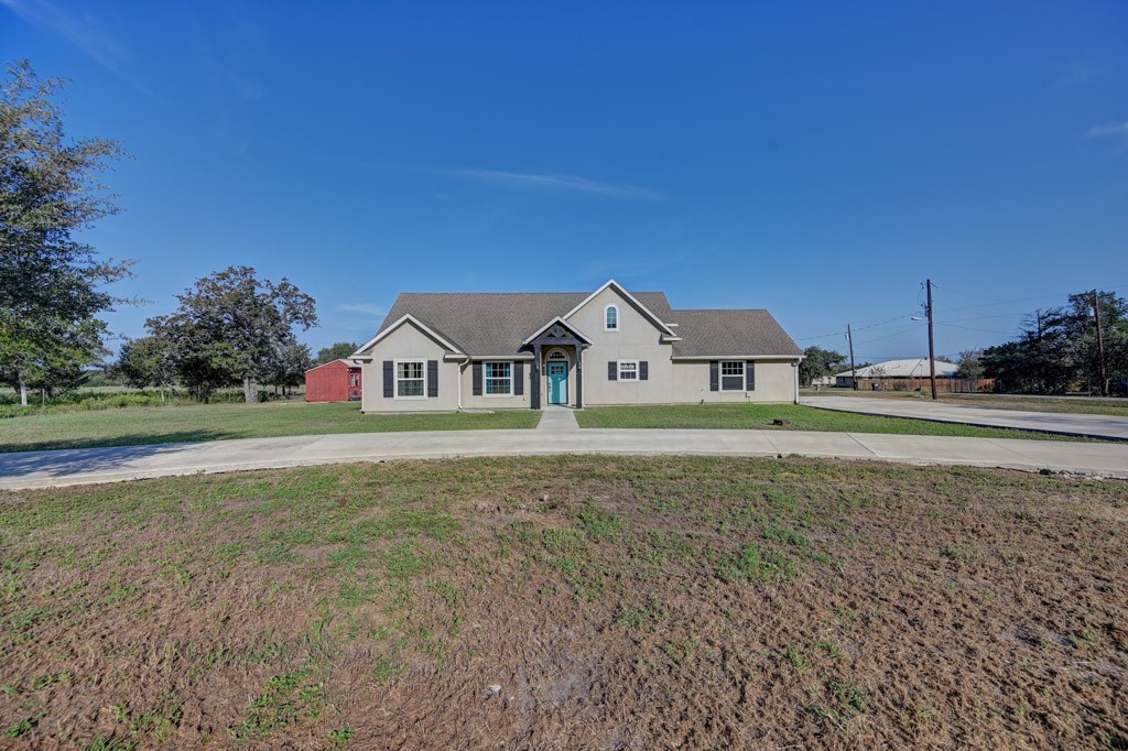 1241 County Road 230 Property Photo 1