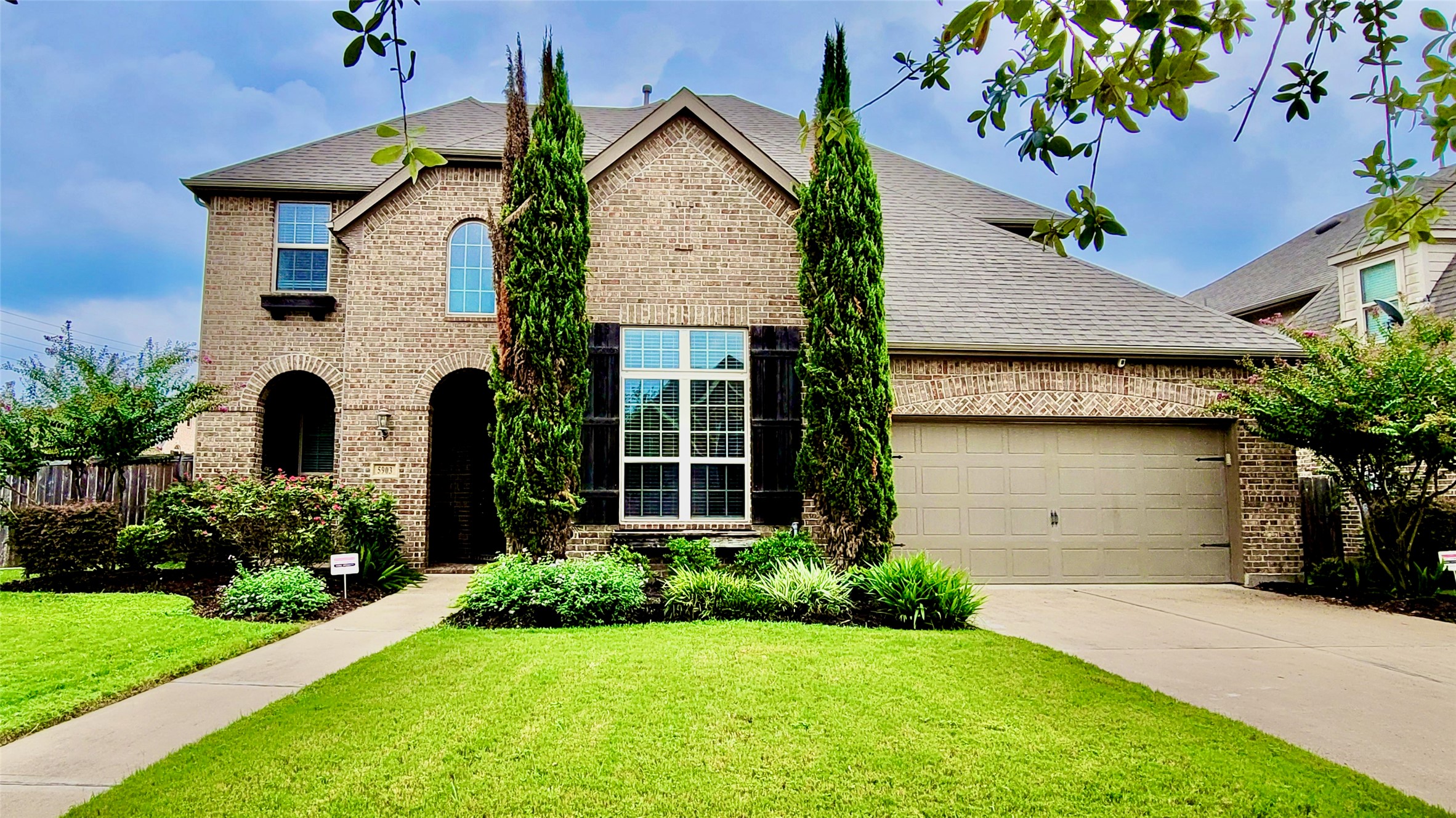 5903 Gentlewood Ln Property Photo 1