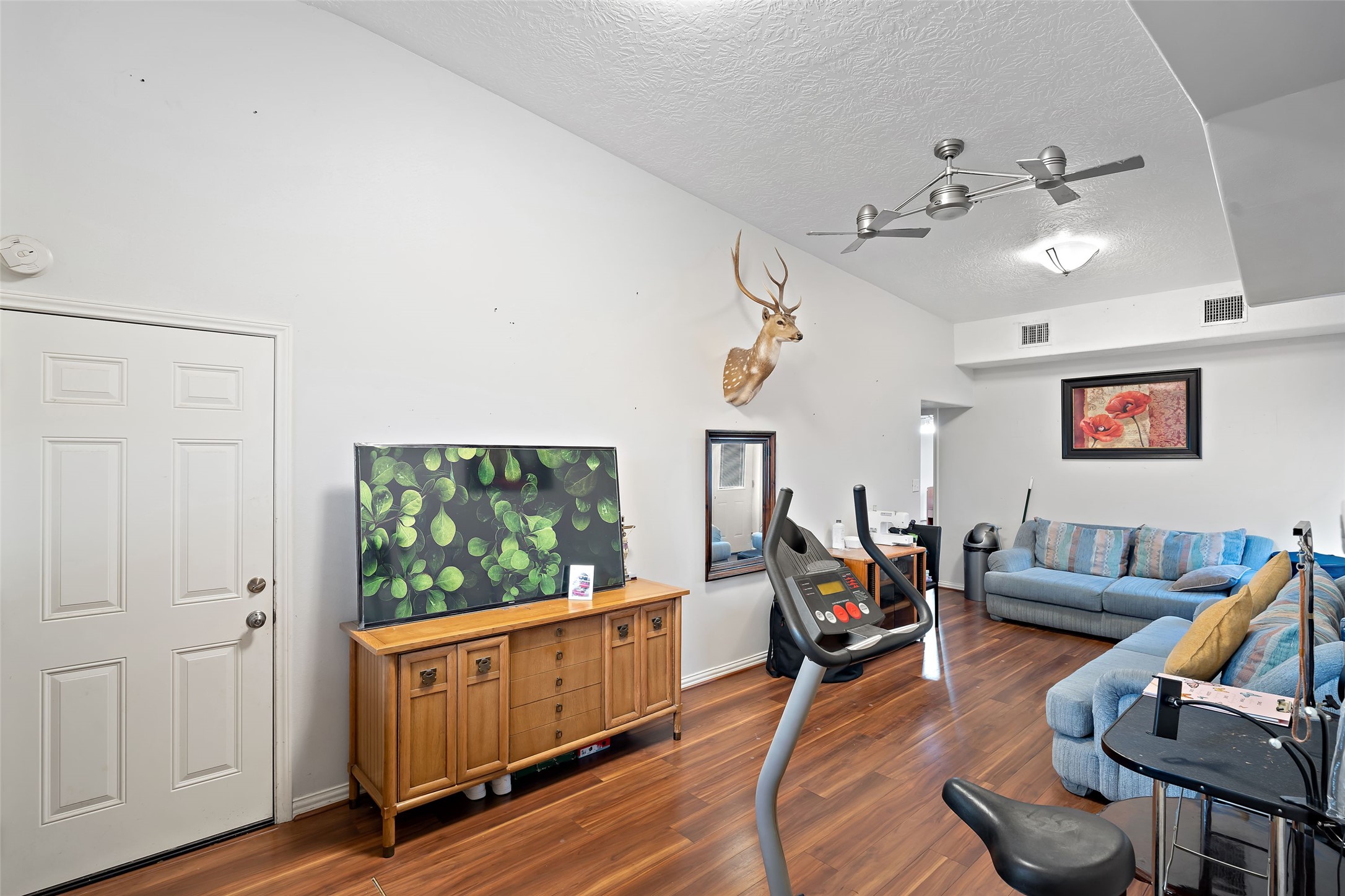 7438 Wright Road Property Photo 32