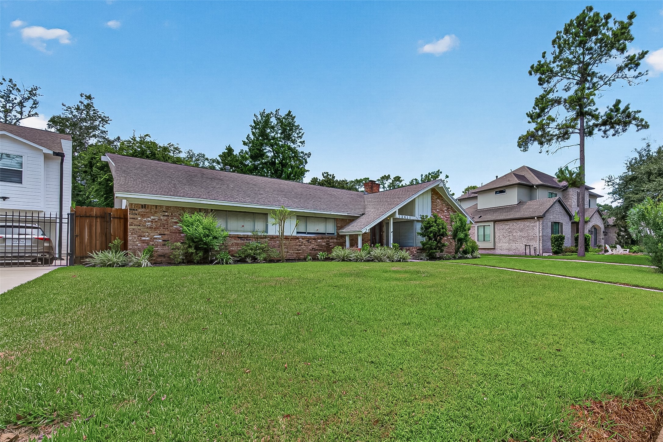 12411 Pinerock Lane Property Photo 7