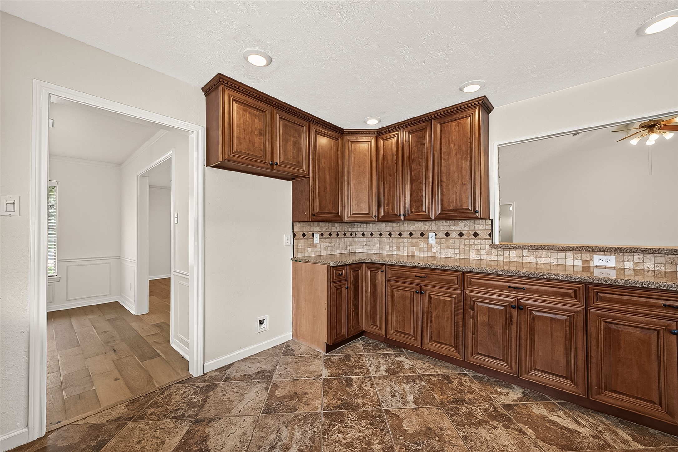 12411 Pinerock Lane Property Photo 21