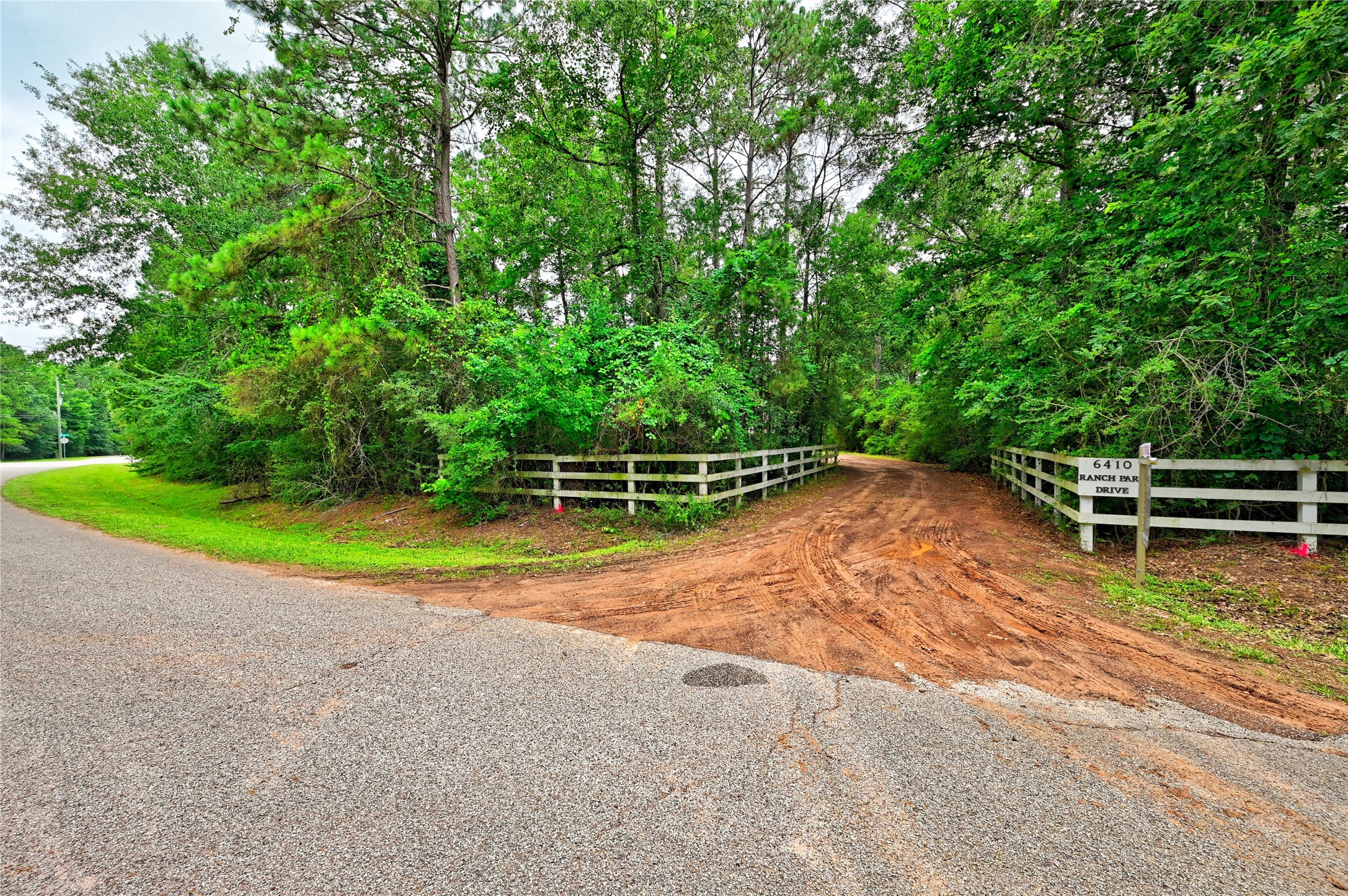 6410 Ranch Park Drive Property Photo 1