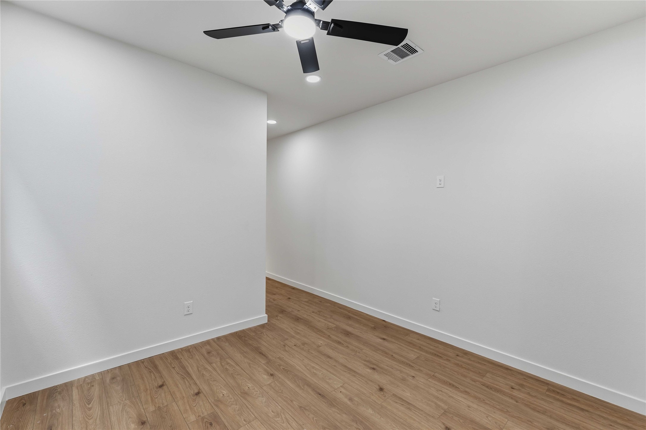 760 Lucky Street B Property Photo 14