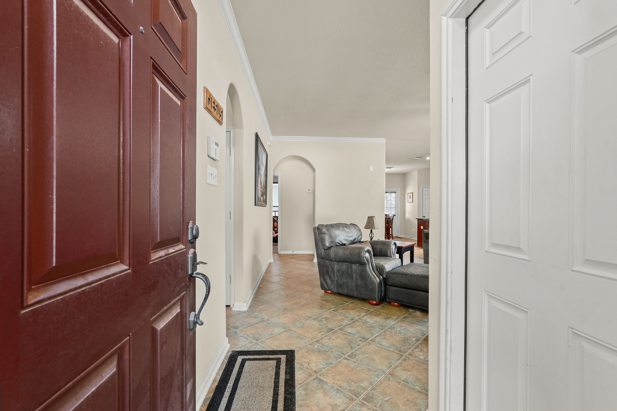 7330 Jacobs Well Drive Property Photo 3