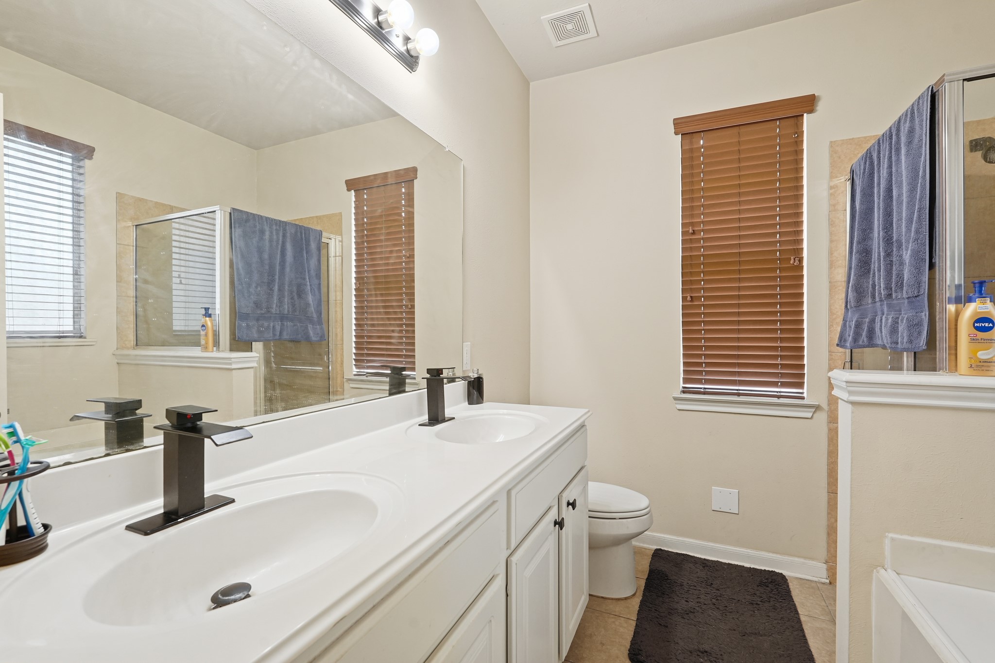 7330 Jacobs Well Drive Property Photo 16