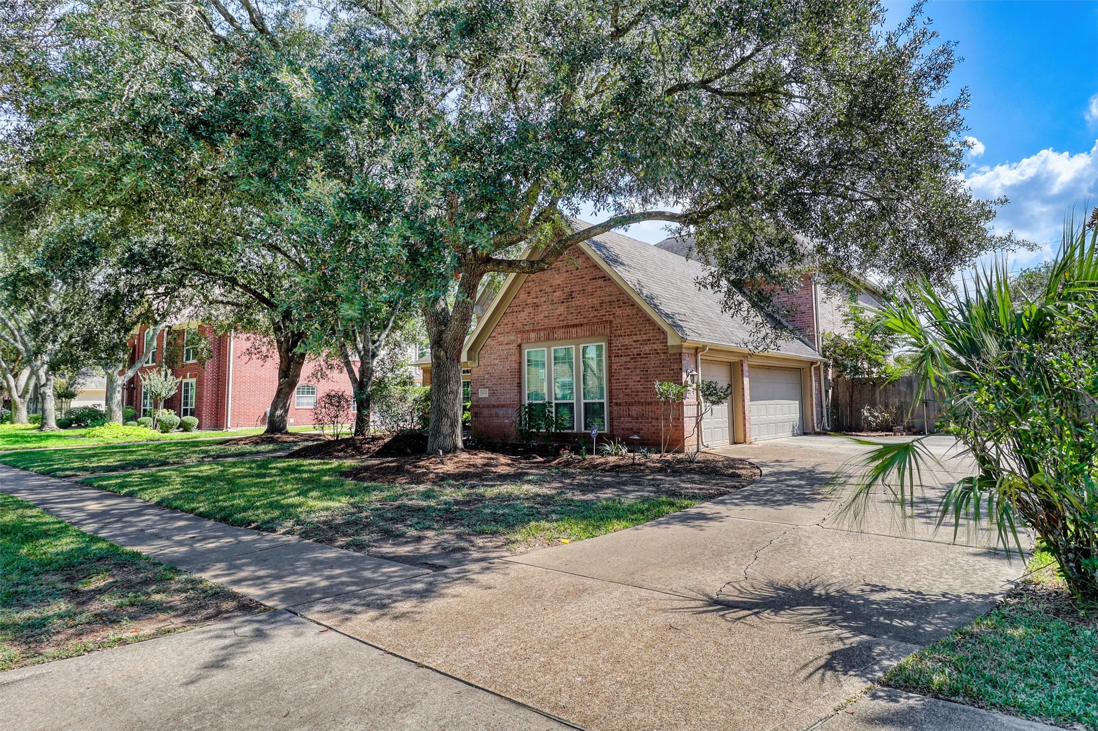 1123 Wellshire Drive Property Photo 3