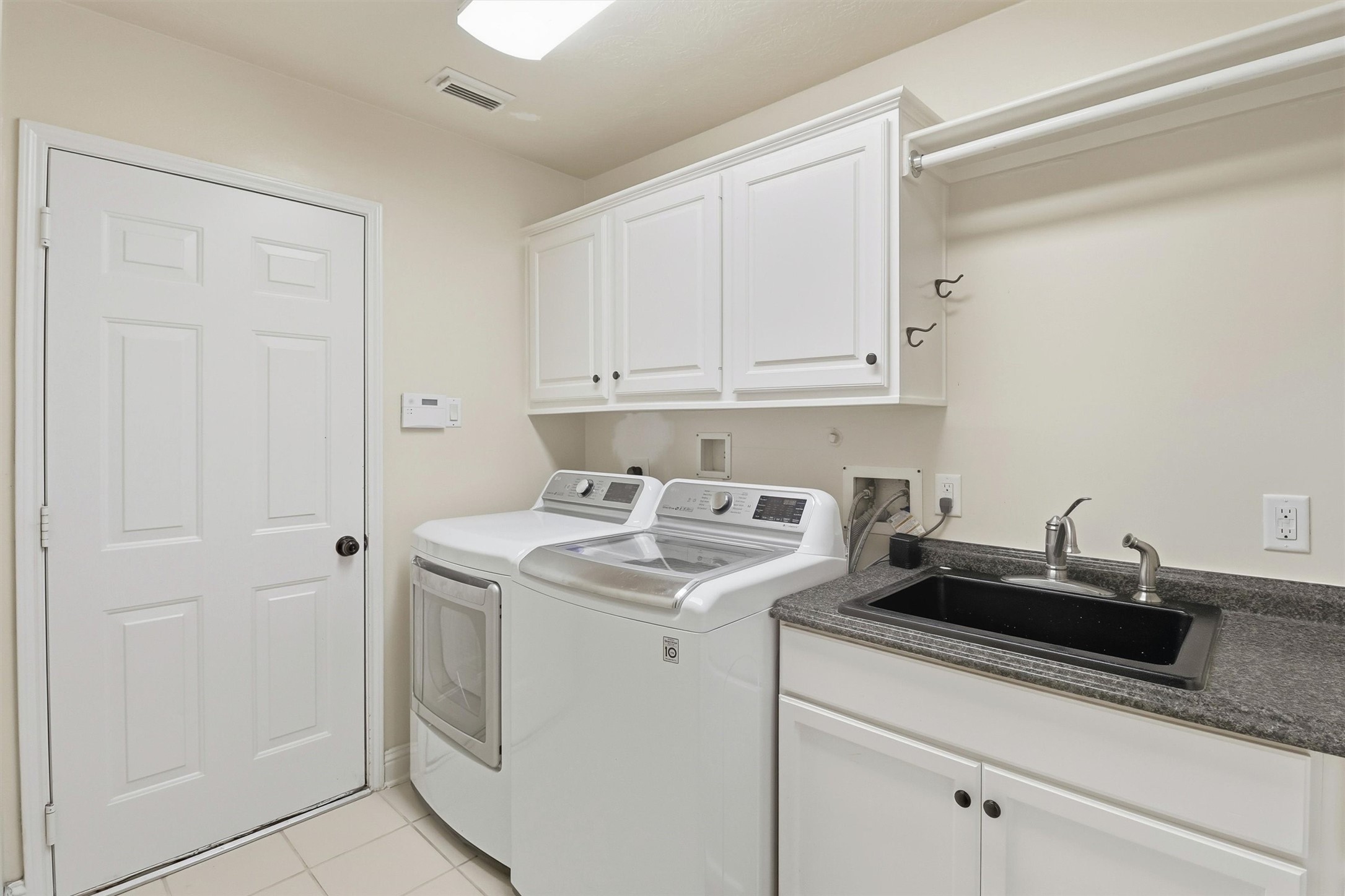 1123 Wellshire Drive Property Photo 25
