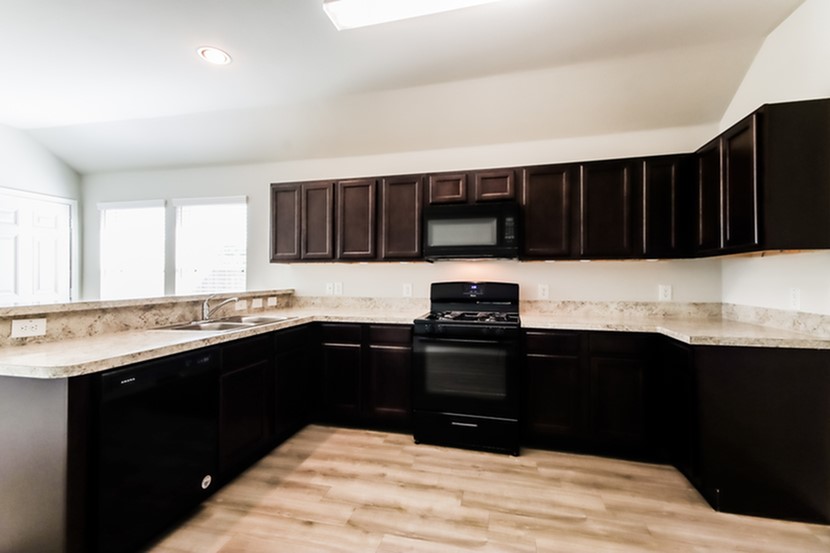 22350 Porter Mountain Lane Property Photo 3