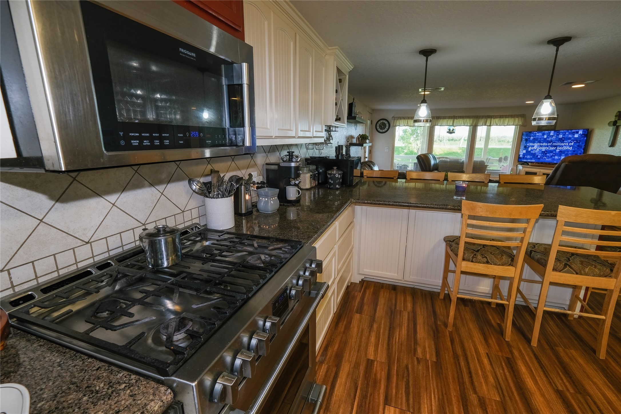 29523 County Road 25 Property Photo 5