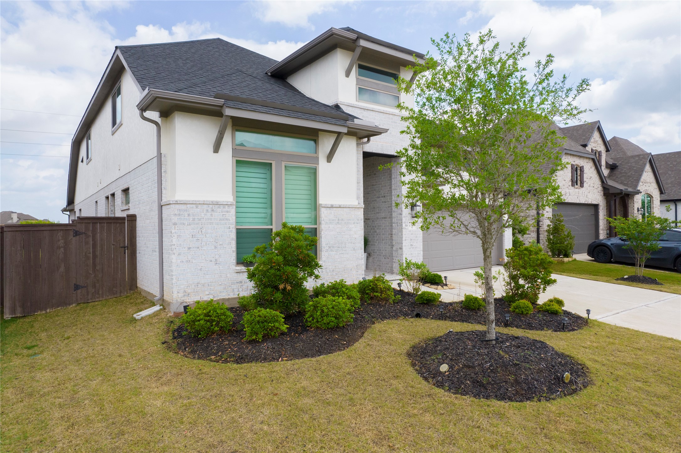 7330 Lagrange Point Property Photo 3