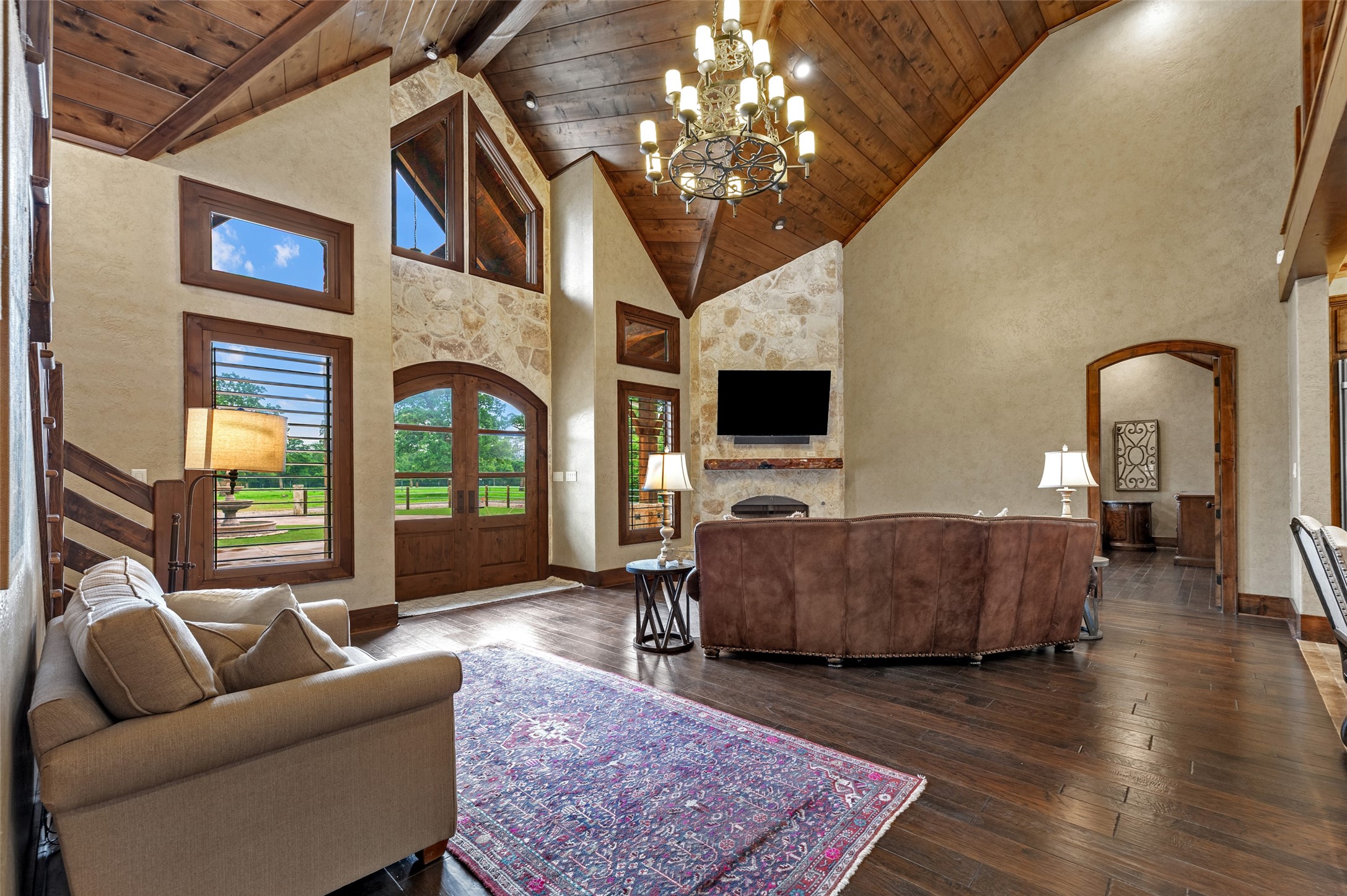 654 Navasota Ridge Property Photo 9