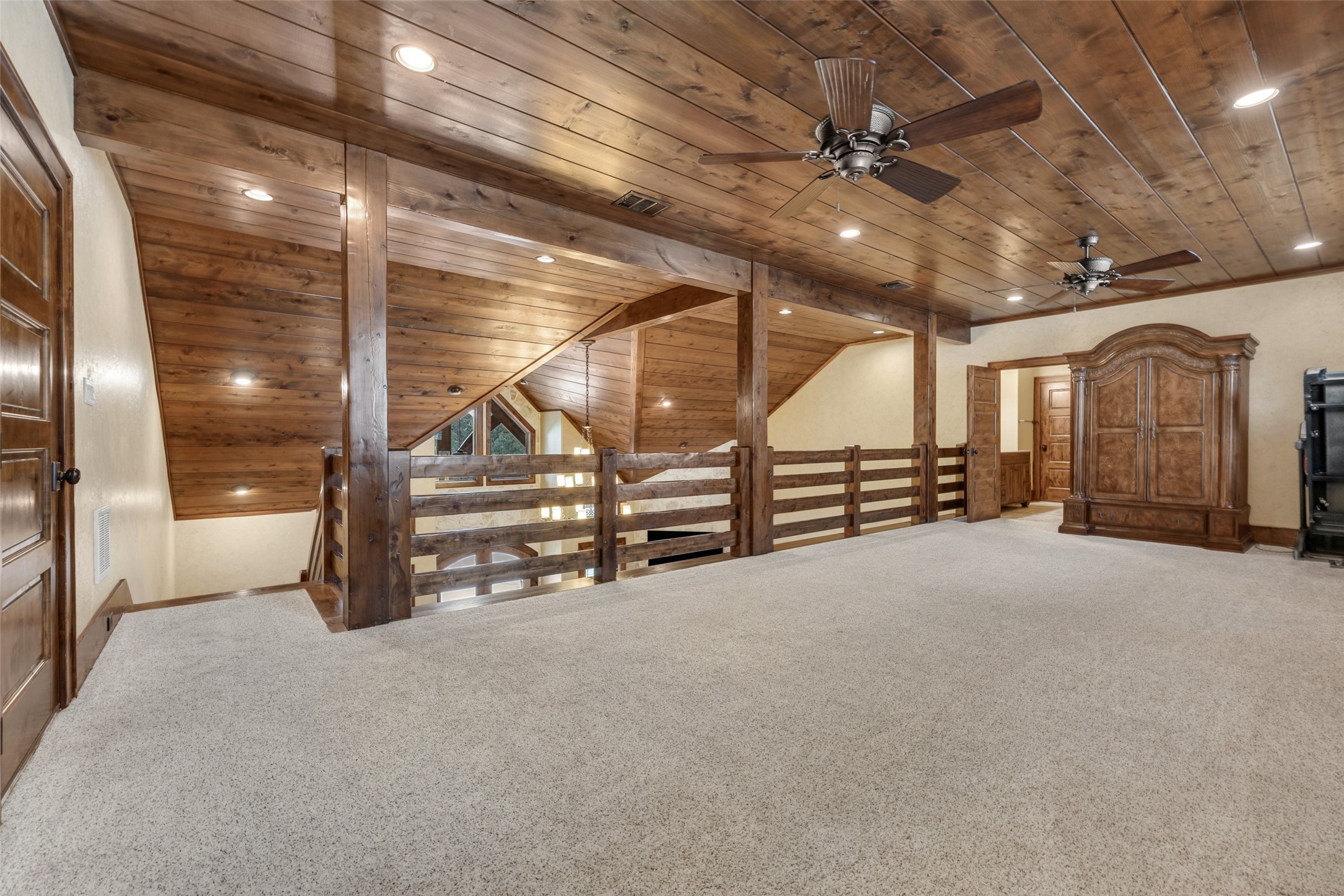 654 Navasota Ridge Property Photo 19