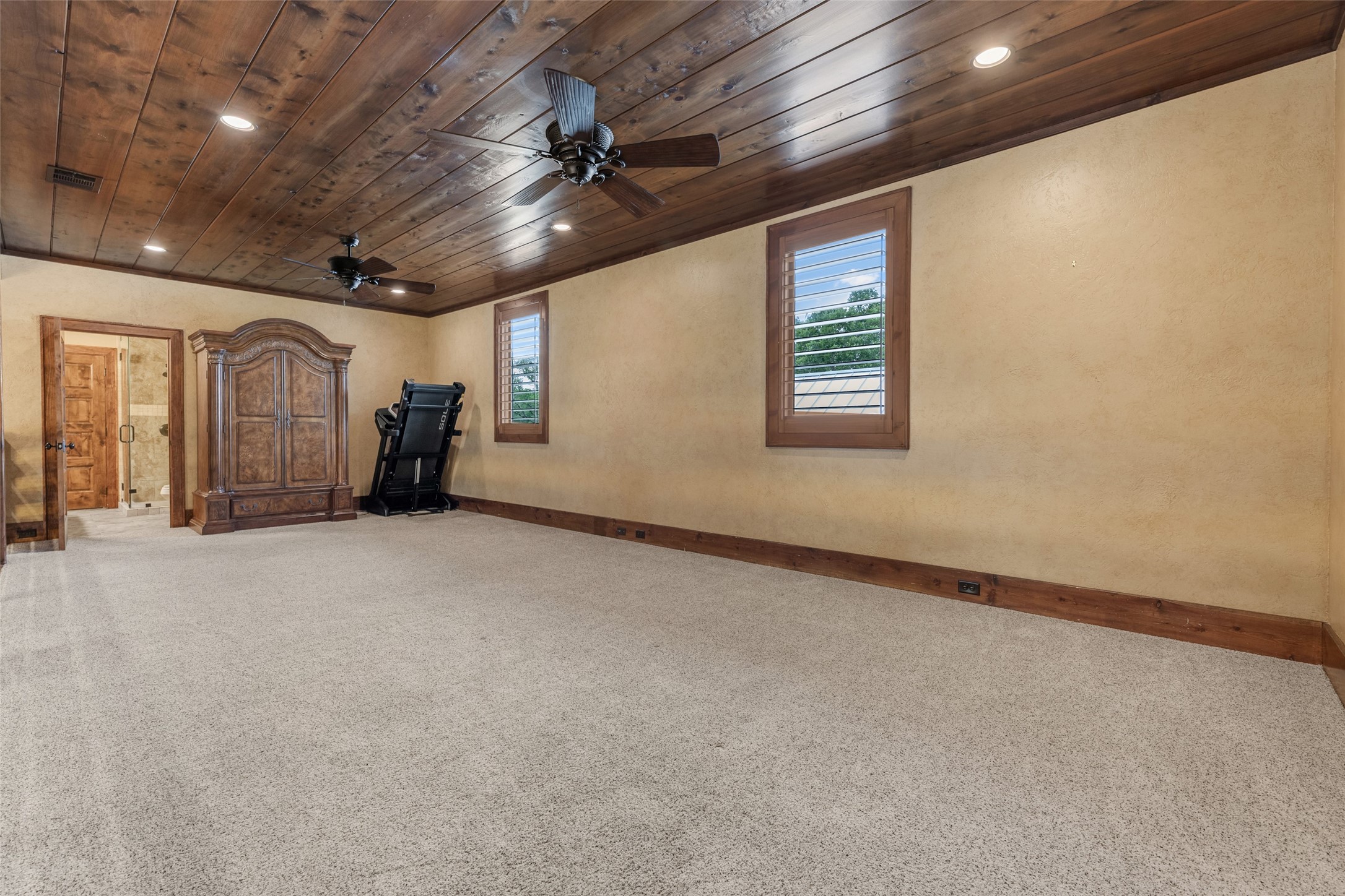 654 Navasota Ridge Property Photo 20
