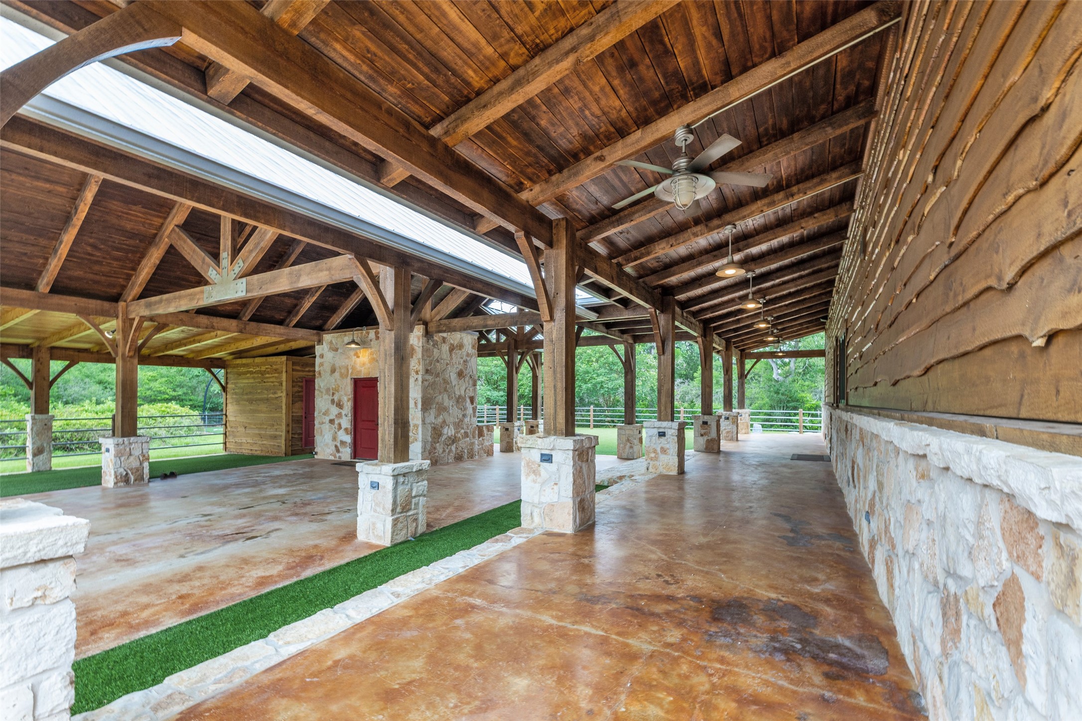 654 Navasota Ridge Property Photo 27