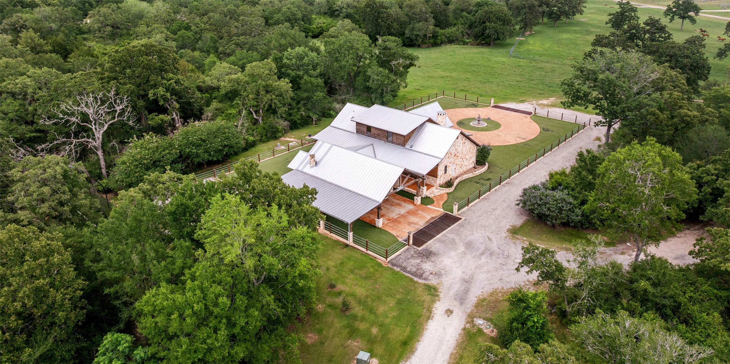 654 Navasota Ridge Property Photo 30