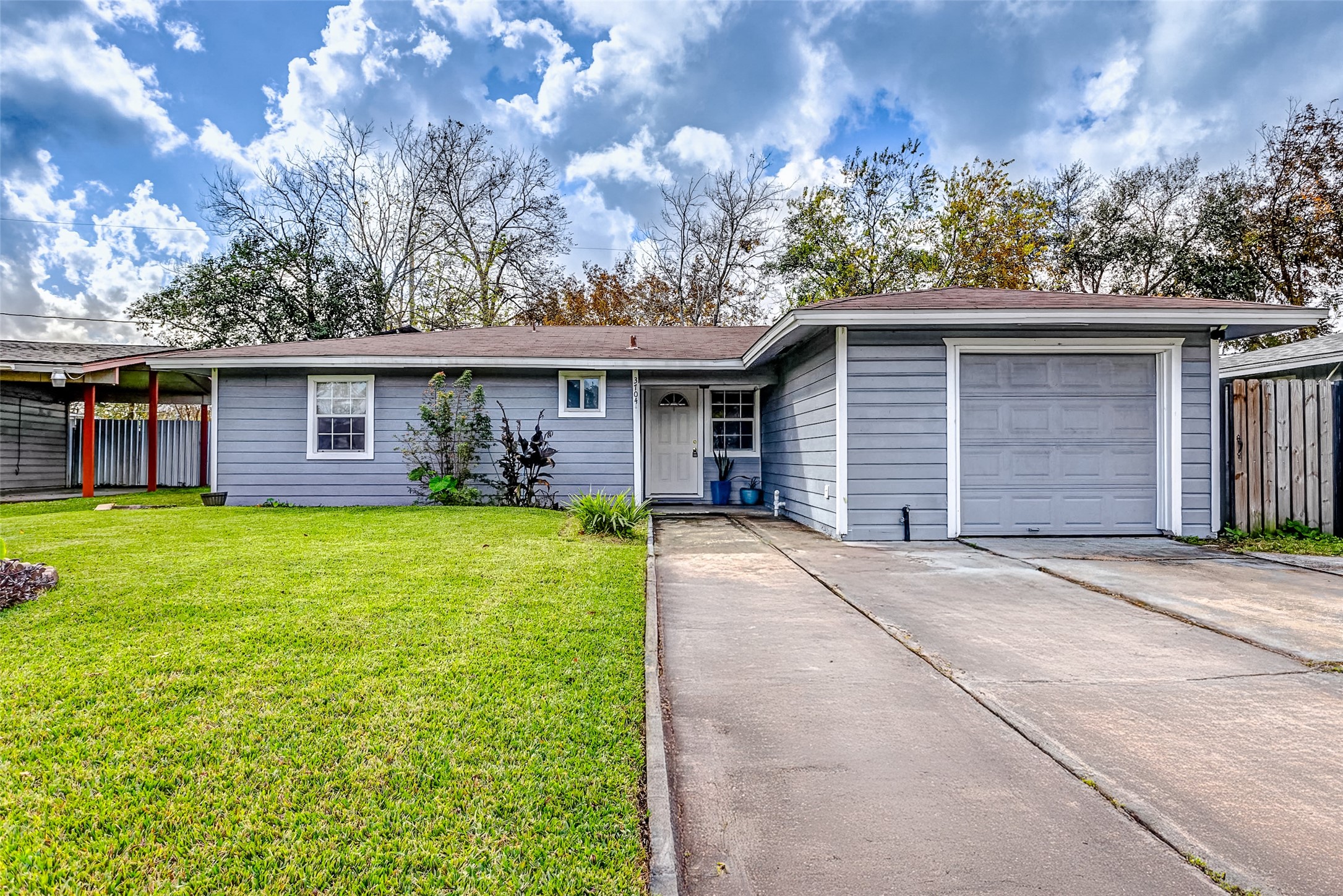 3704 Malone Drive Property Photo 1