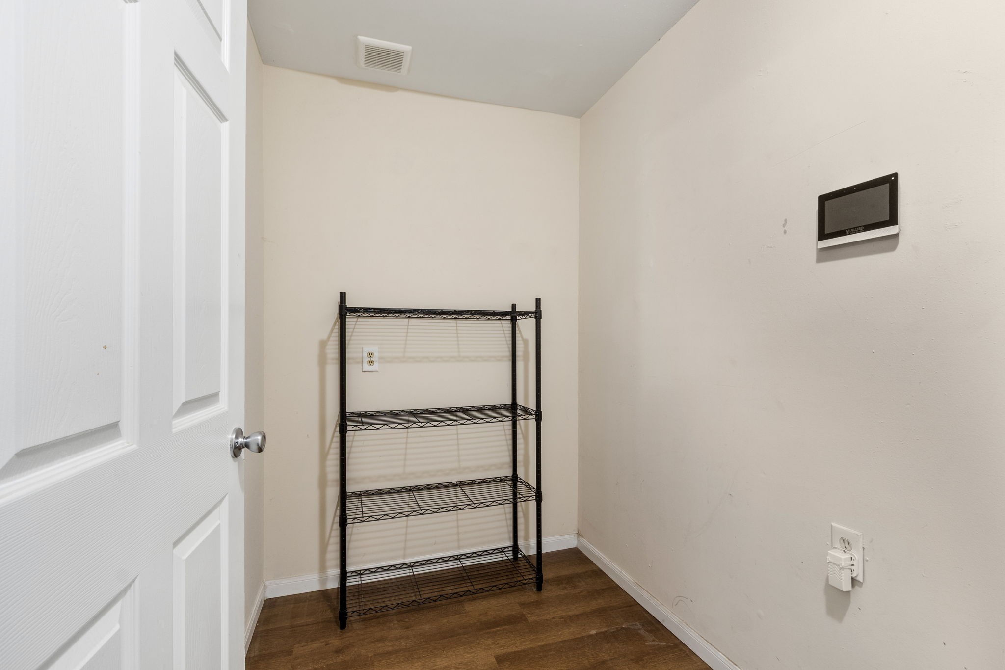 9726 John Bank Drive Property Photo 17