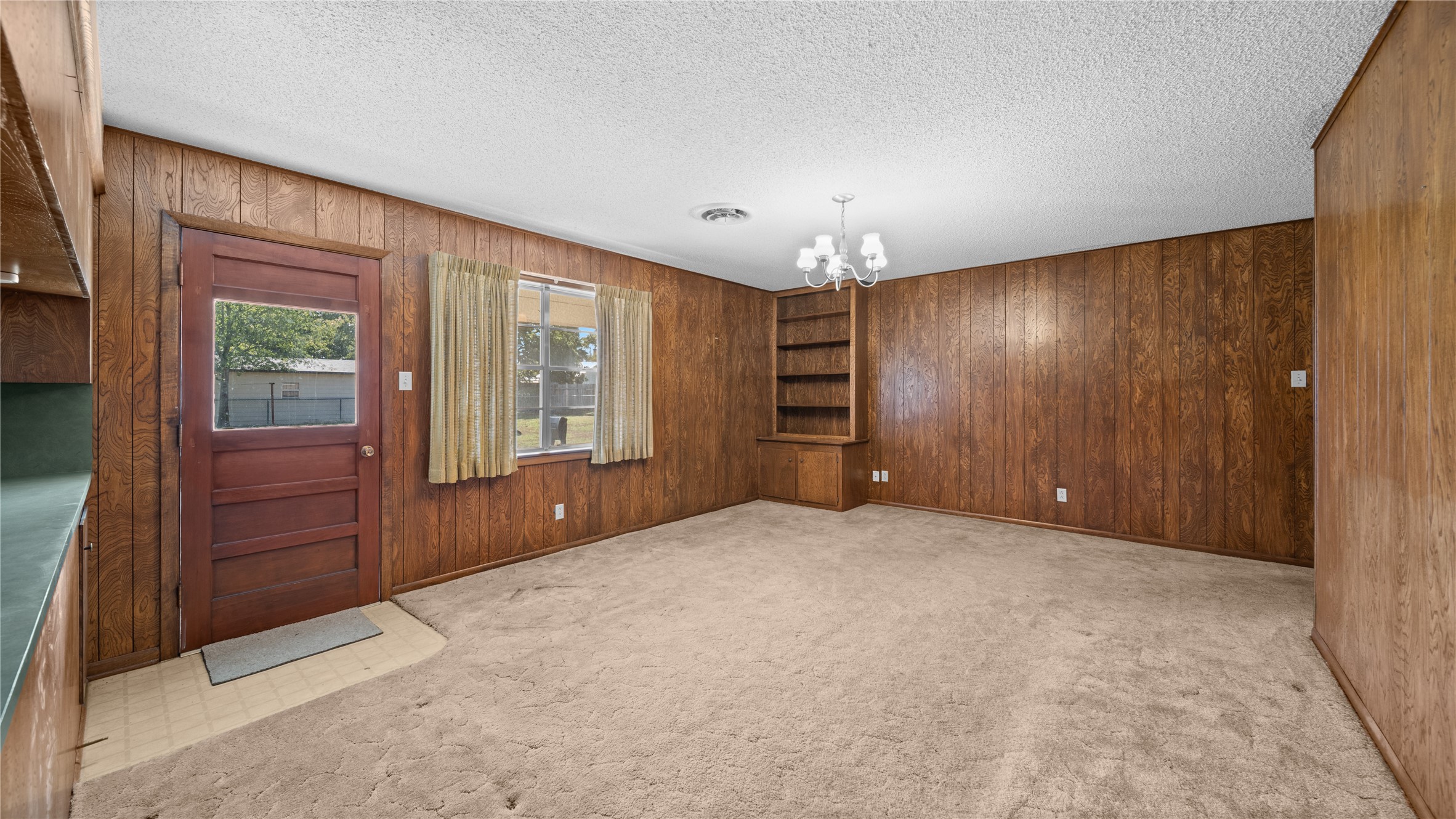 674 N Polk Property Photo 7