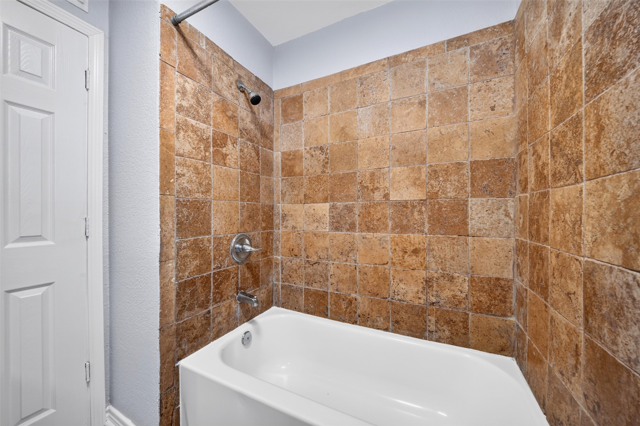 1221 Cedar Post Lane 3a Property Photo 18
