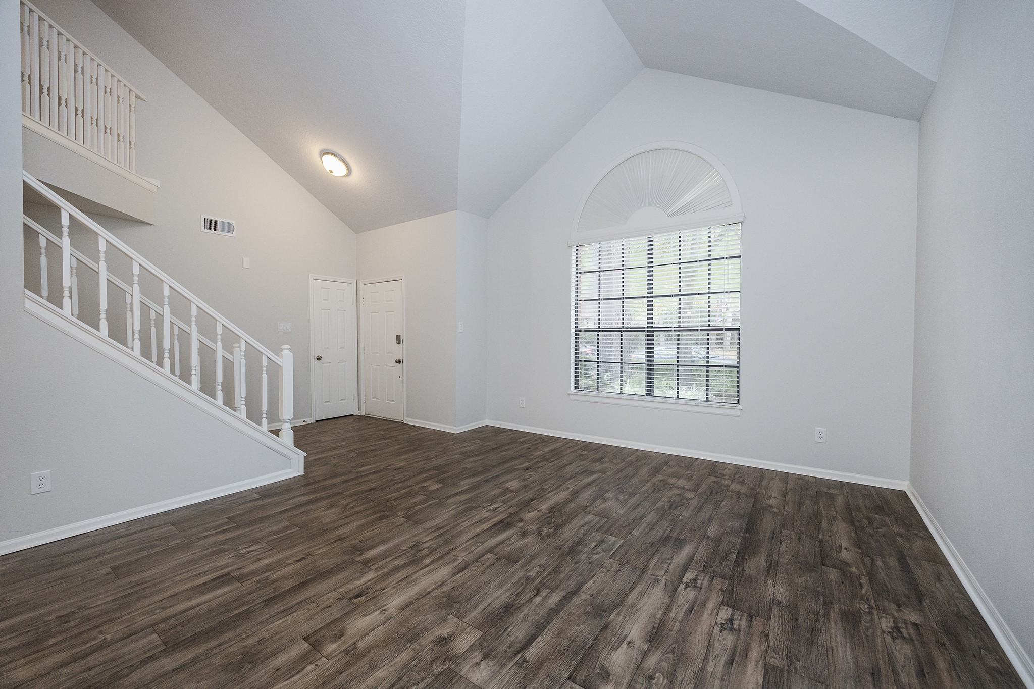 86 W Stony Bridge Circle Property Photo 7
