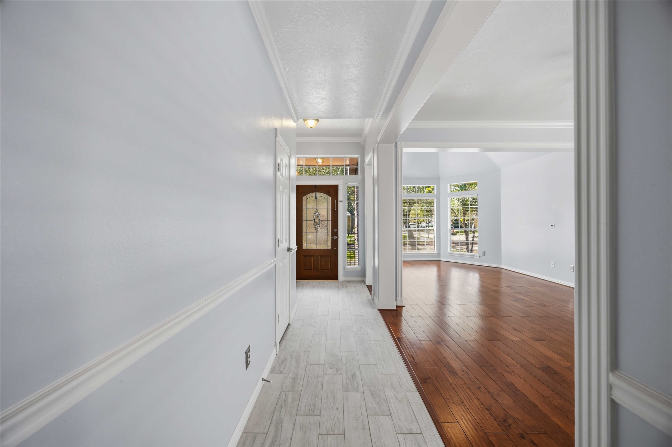 807 Fairpark Lane Property Photo 5