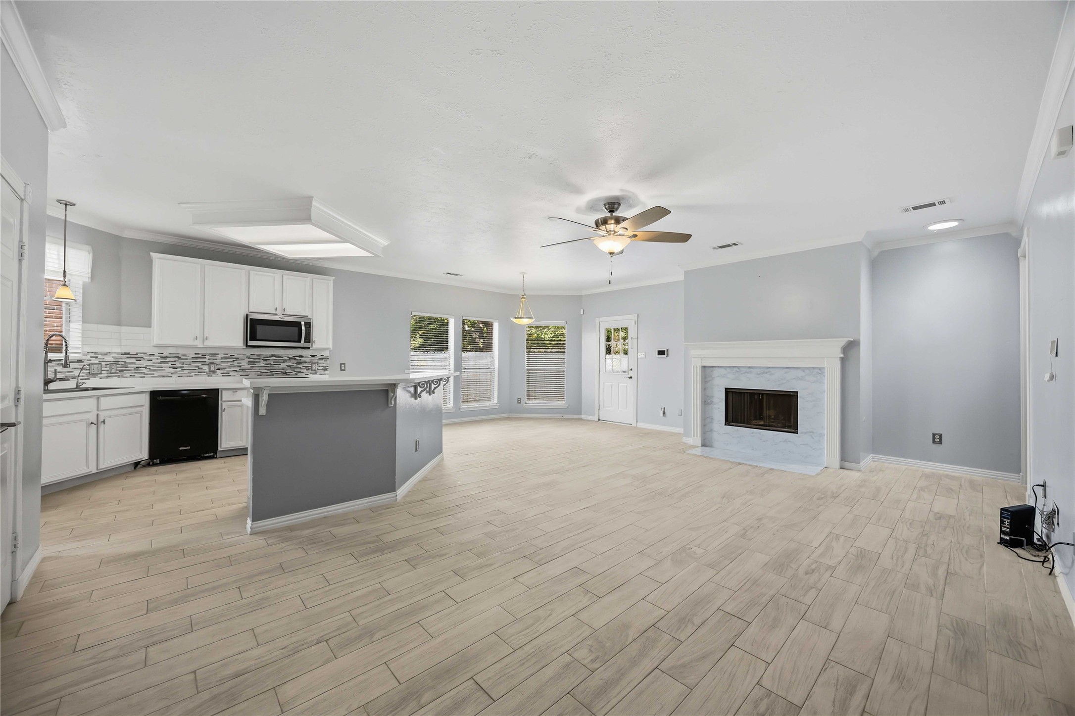 807 Fairpark Lane Property Photo 14