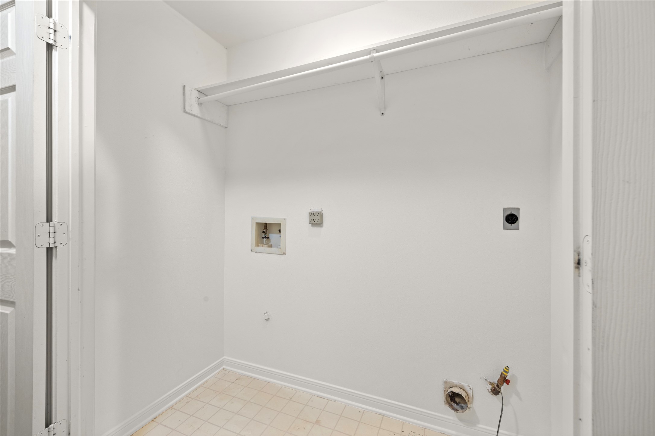 8619 Bridge Park Drive Property Photo 33