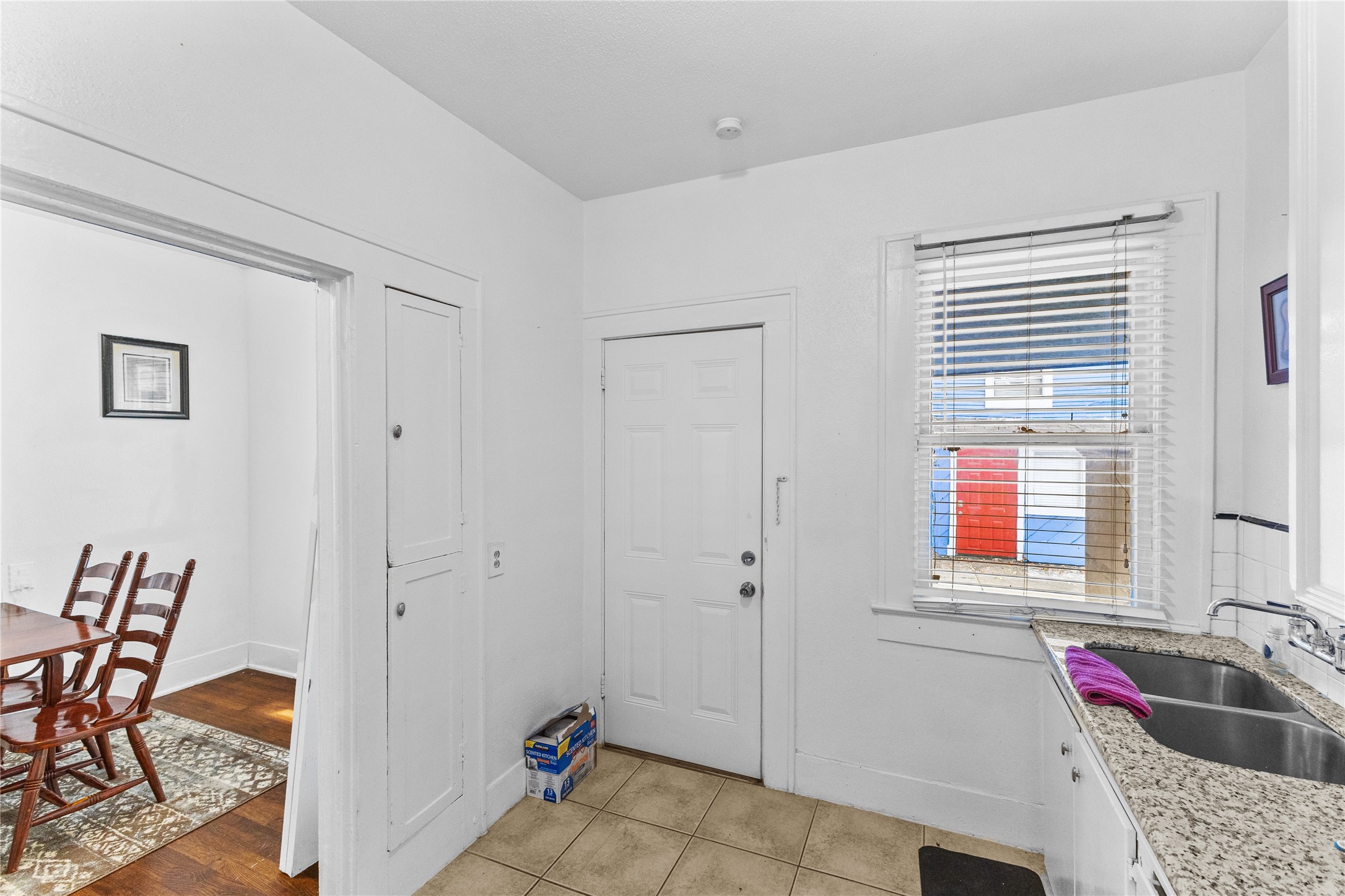 2509 Whitney Street A Property Photo 20