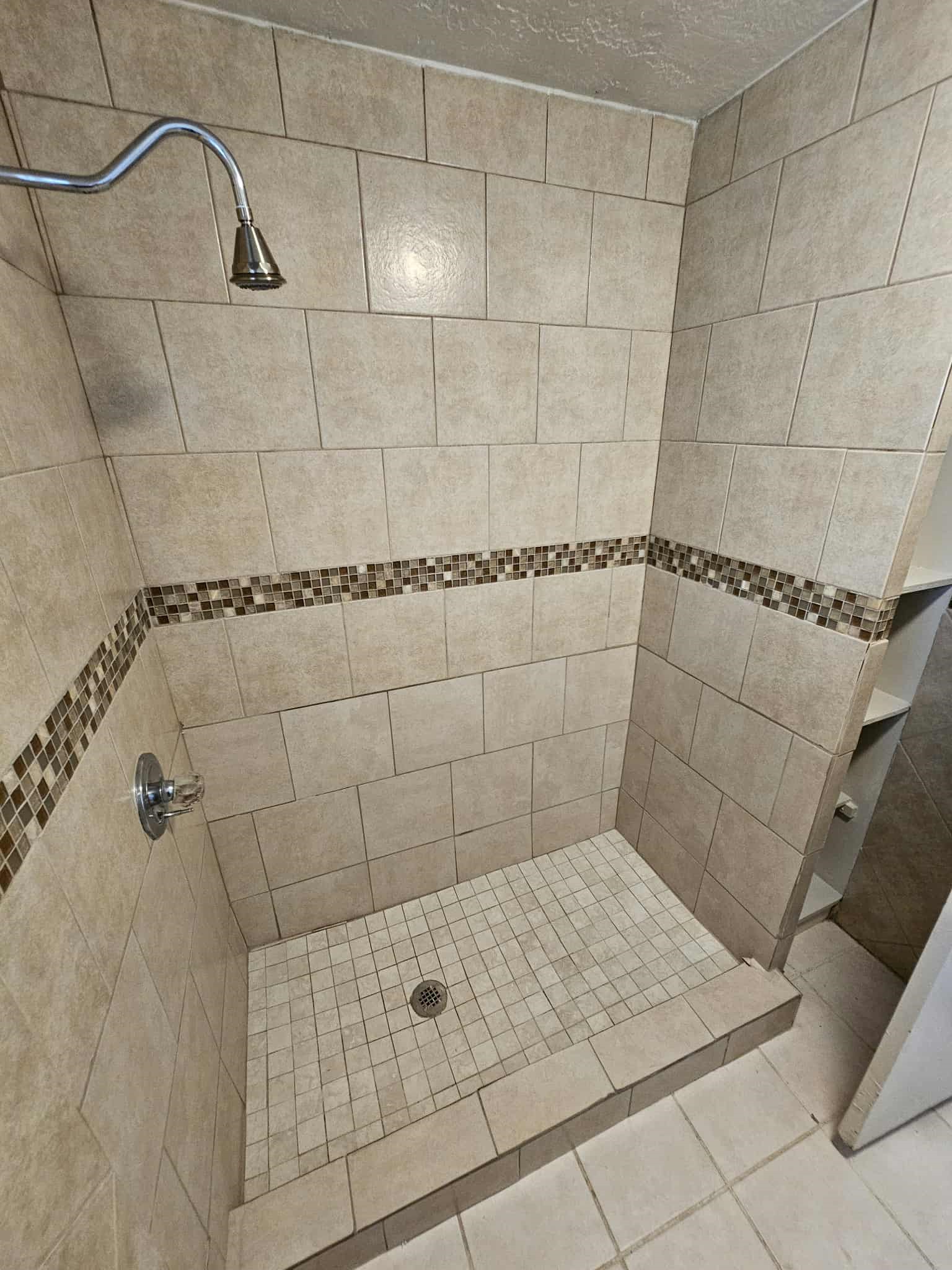 4115 Bering Street B Property Photo 3