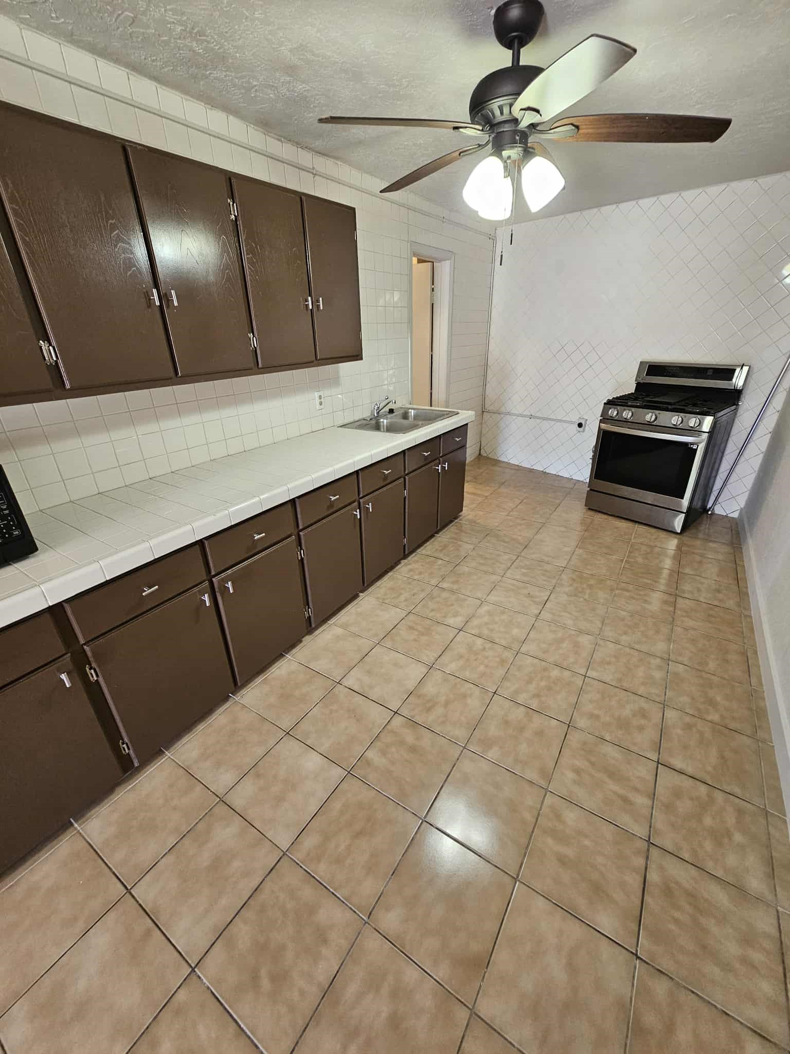 4115 Bering Street B Property Photo 5