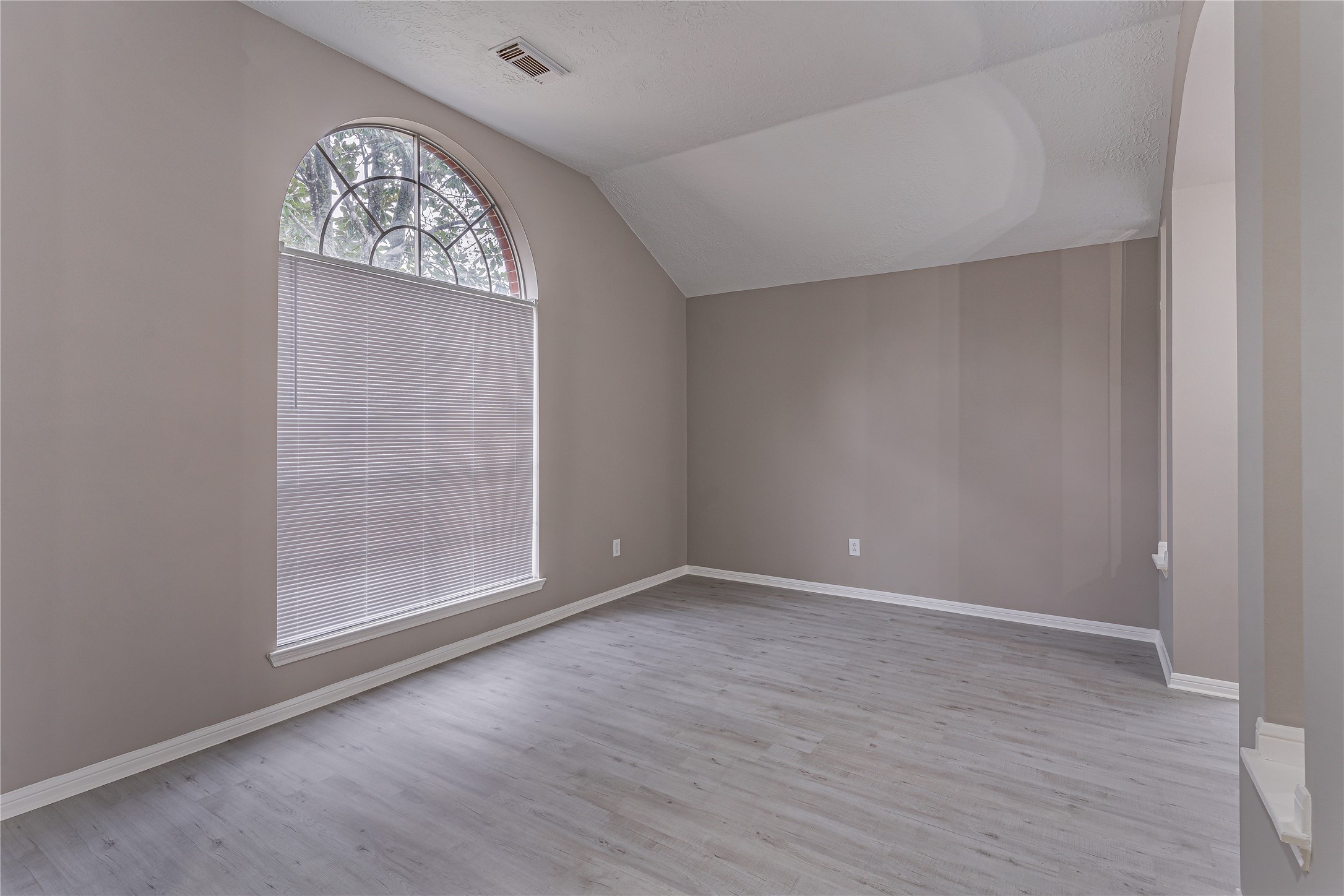 3626 Liles Lane Property Photo 6