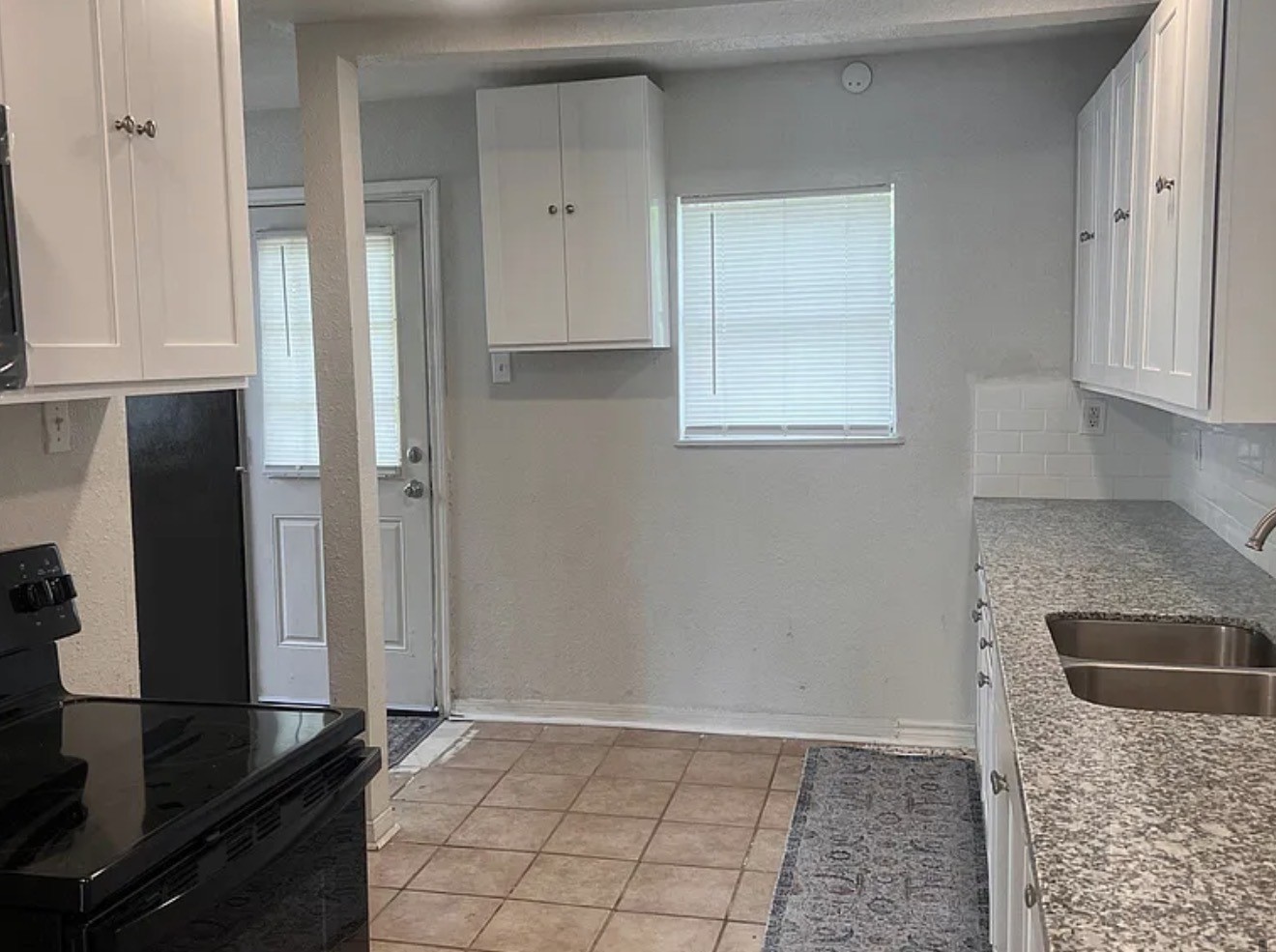 10317 Fairland Drive Property Photo 3