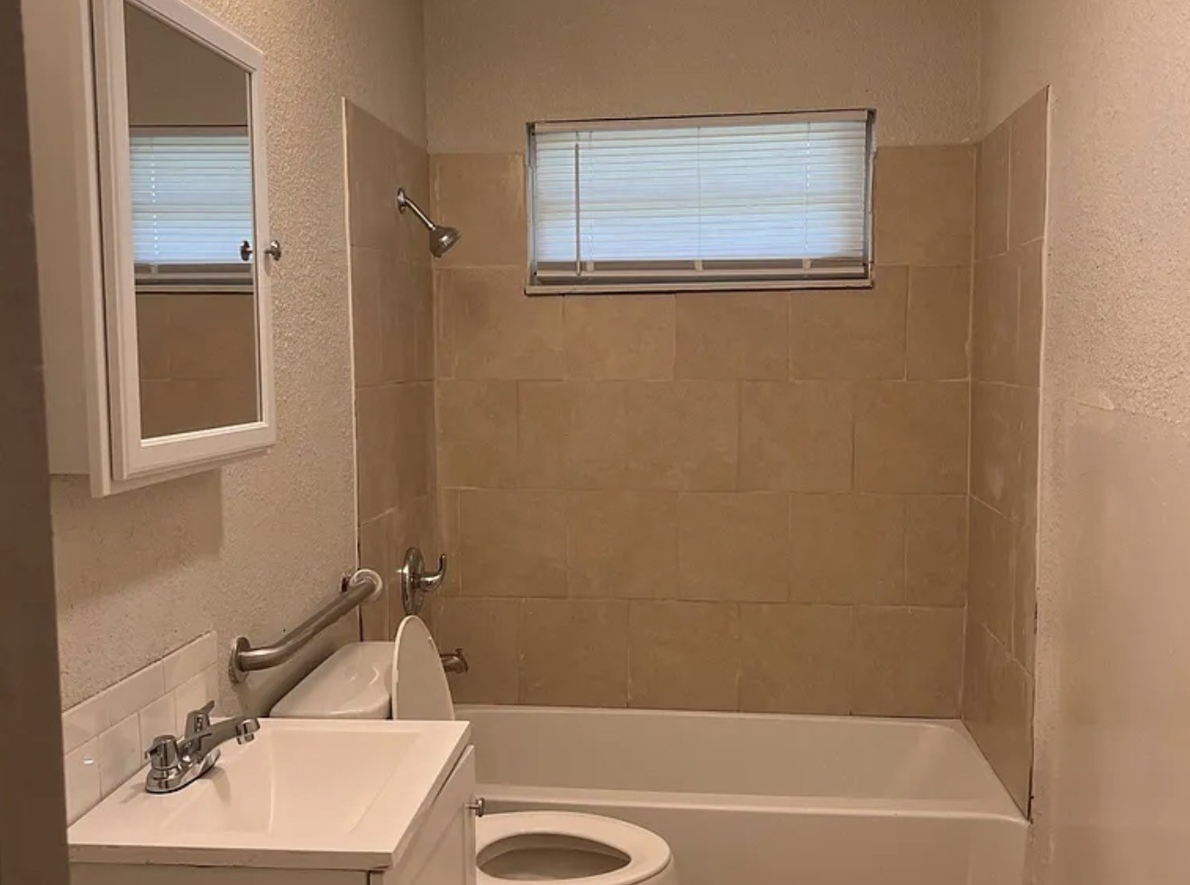 10317 Fairland Drive Property Photo 6