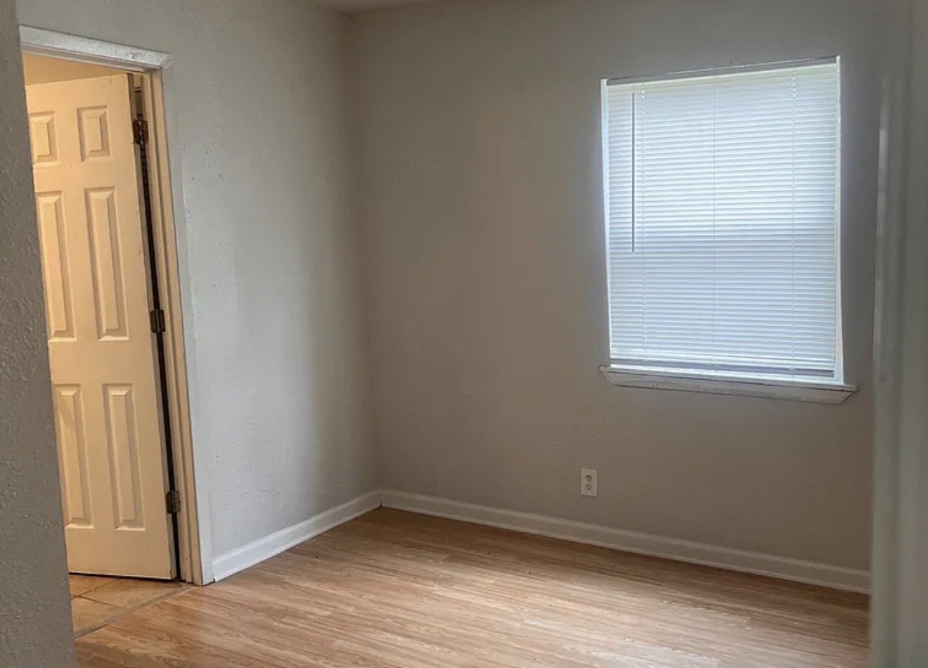 10317 Fairland Drive Property Photo 10