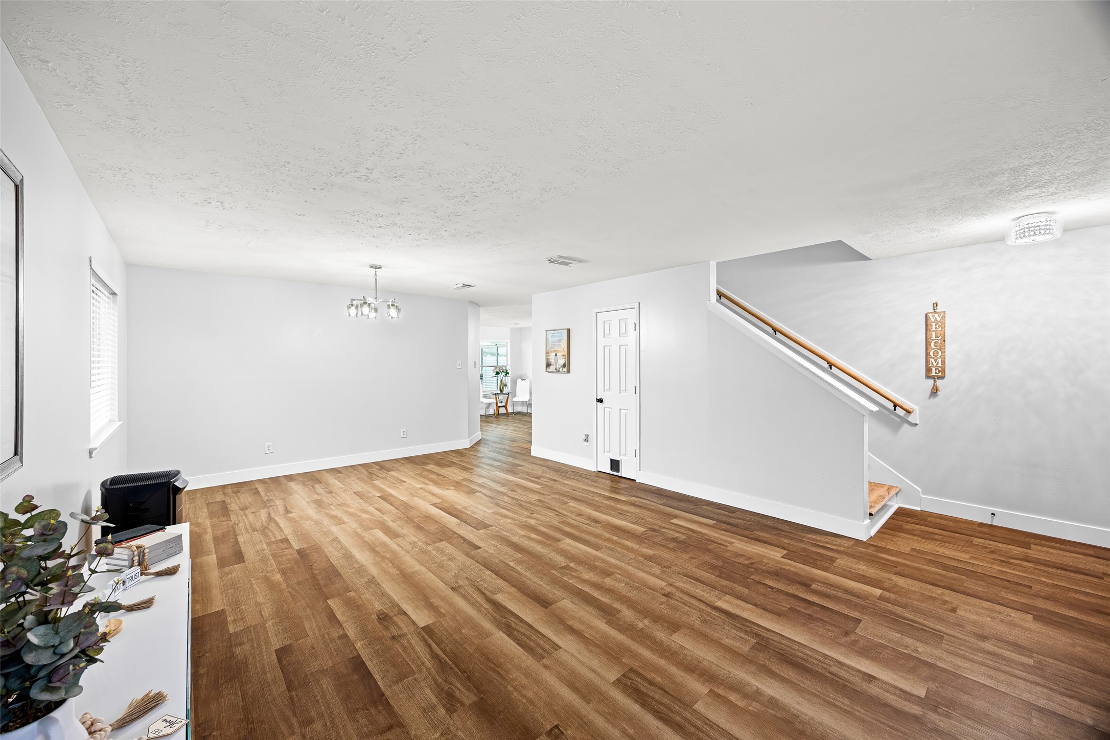 2710 Fox View Circle Property Photo 8