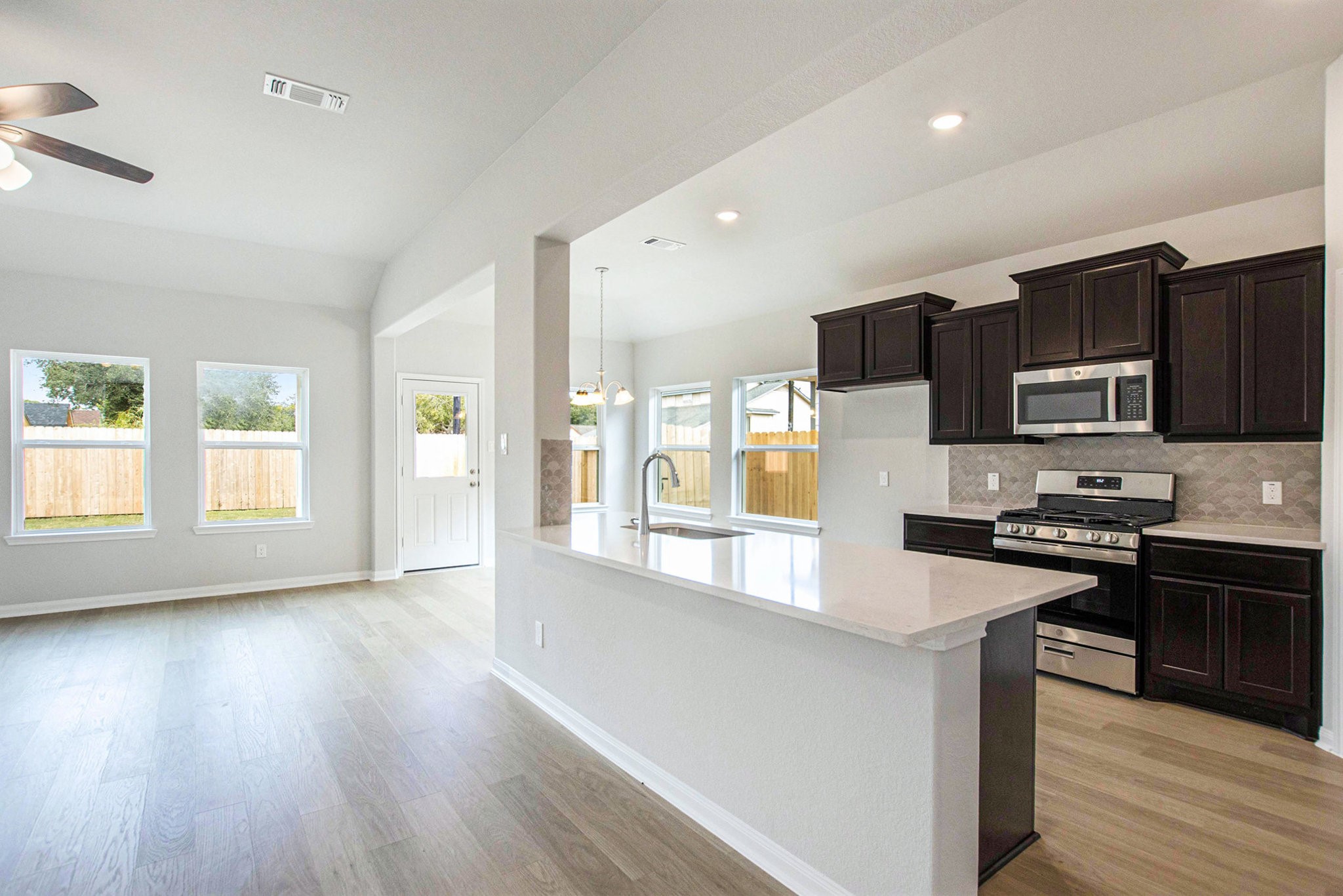 4309 Ellison Street Property Photo 9