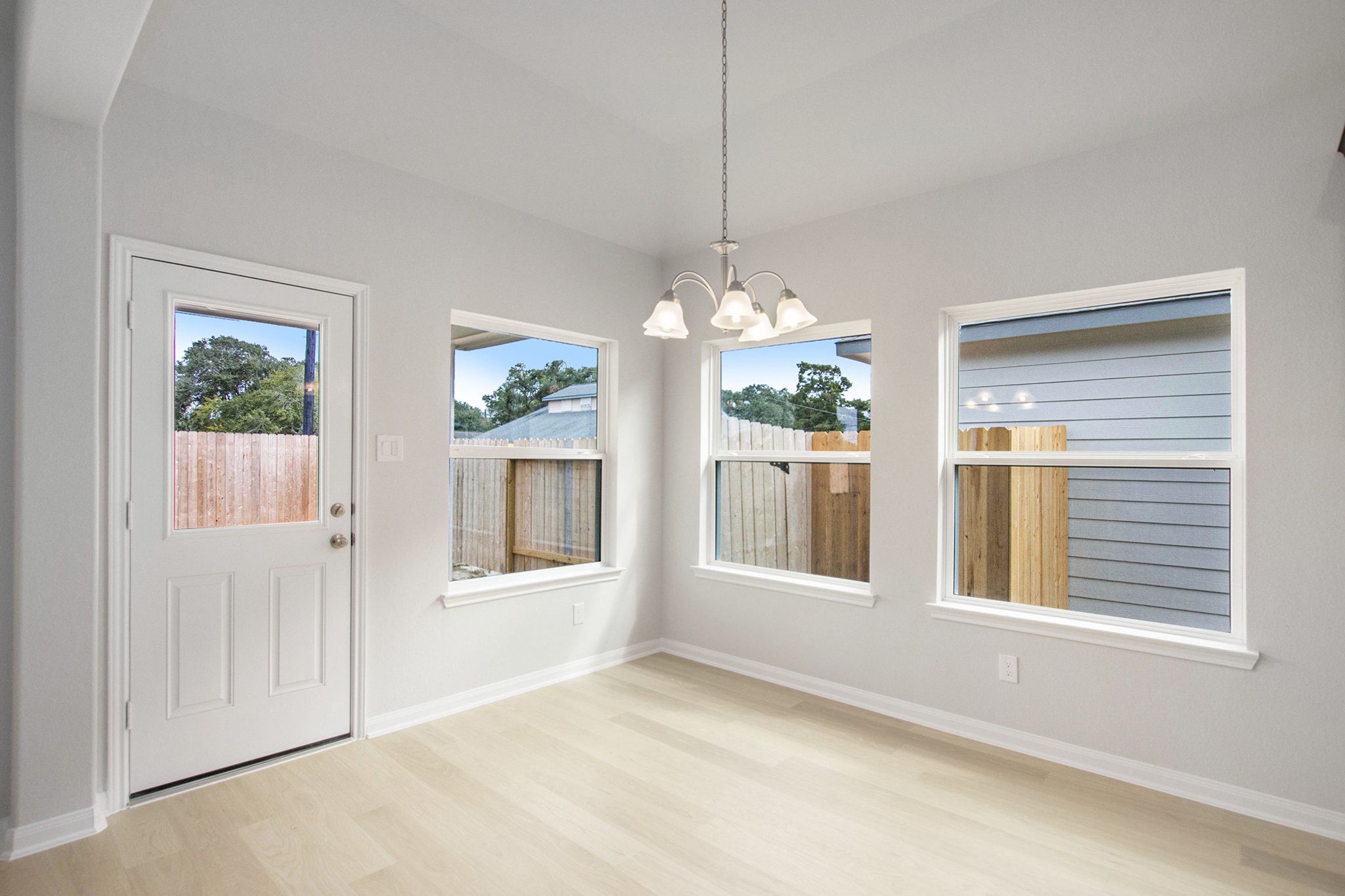 4309 Ellison Street Property Photo 14