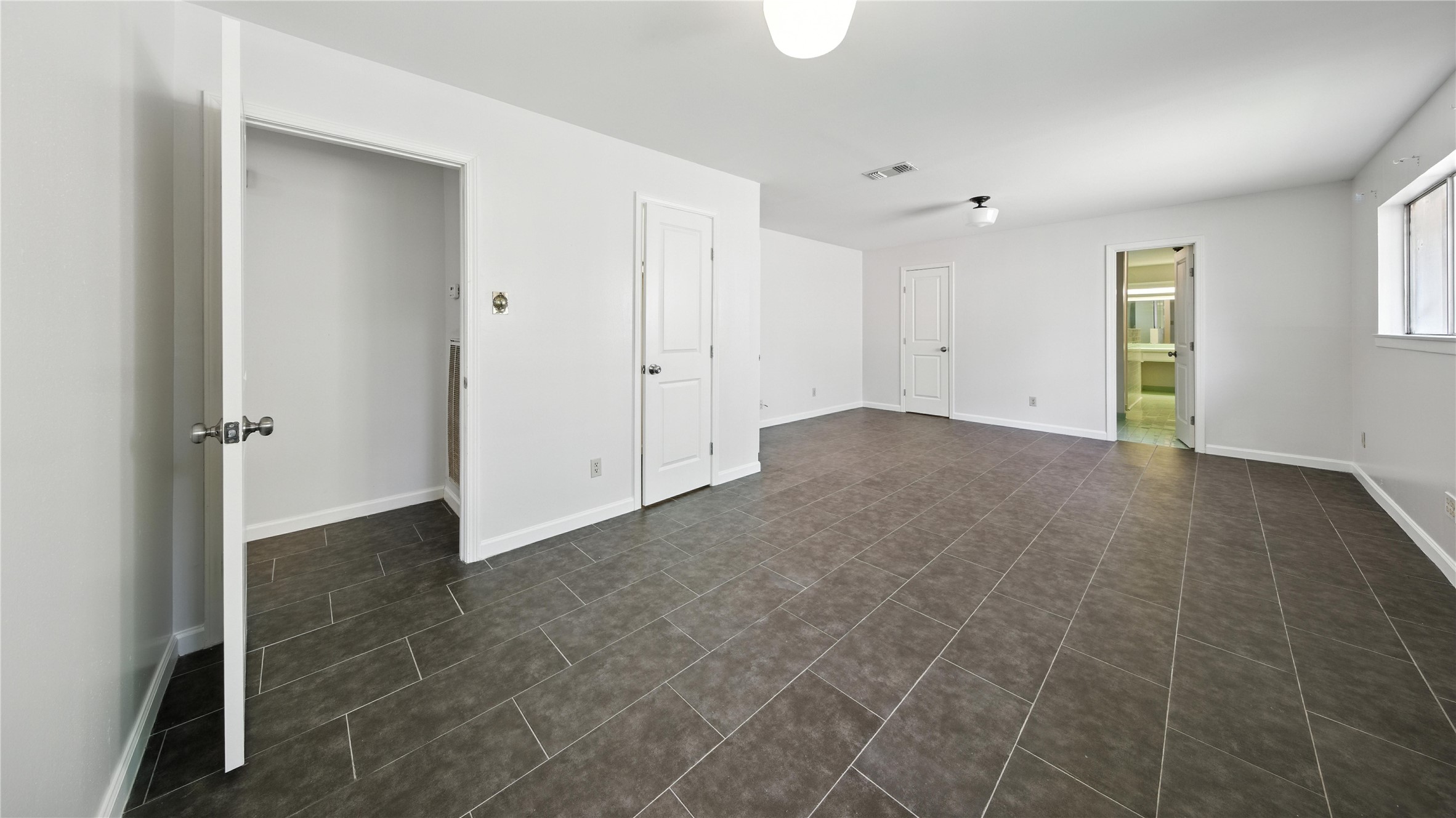 7323 Carew Street Property Photo 10