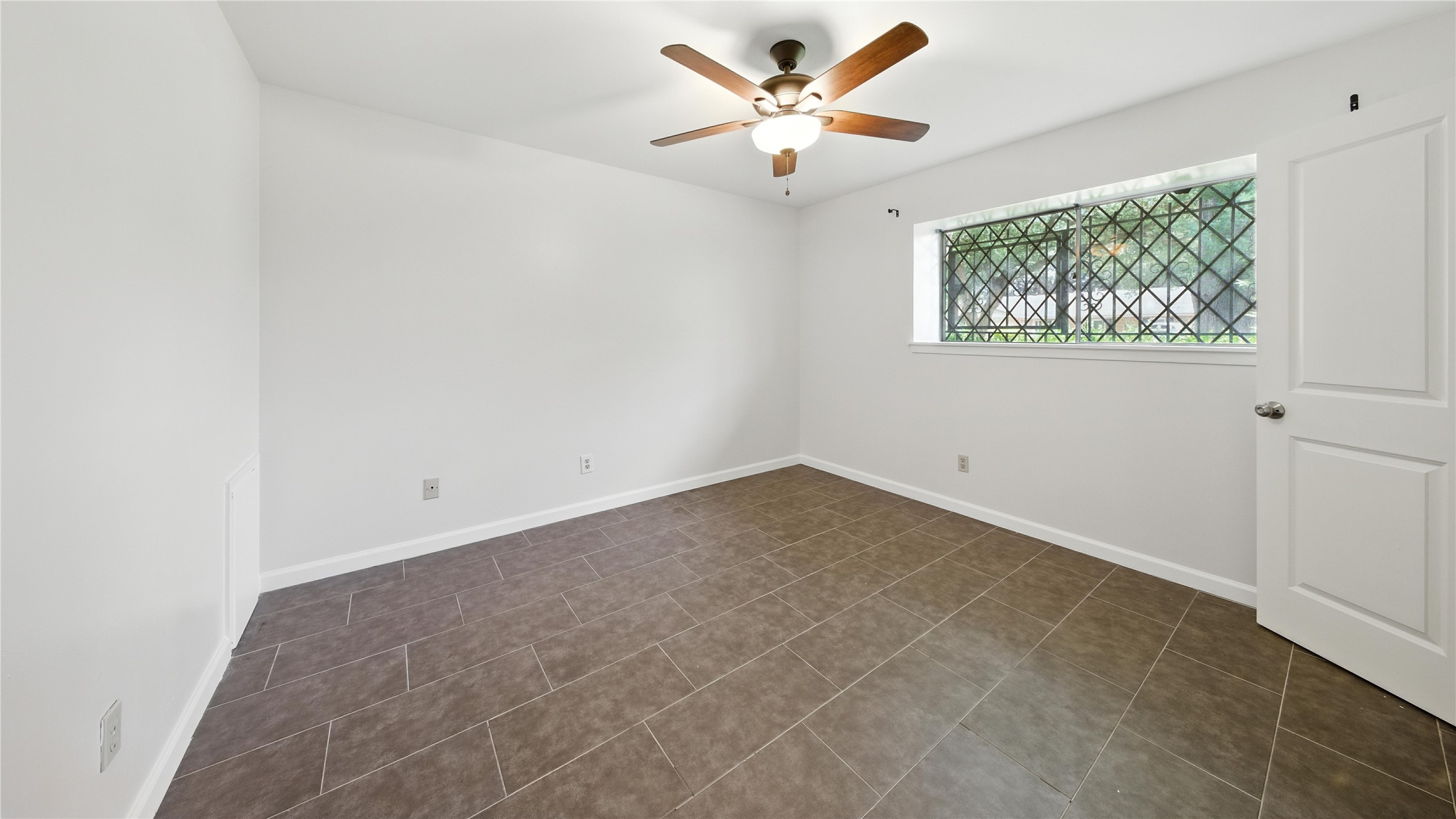 7323 Carew Street Property Photo 14