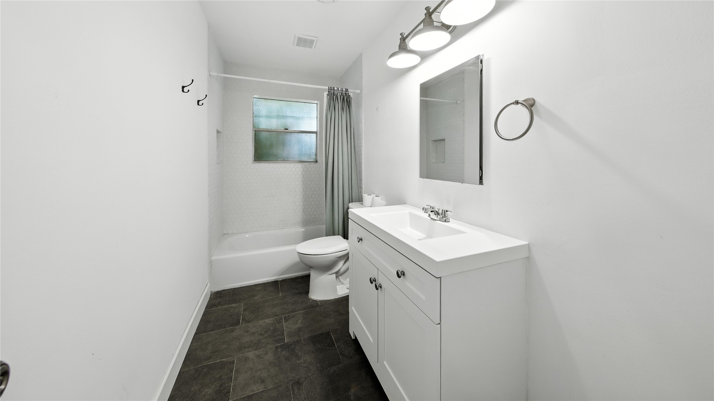 7323 Carew Street Property Photo 15