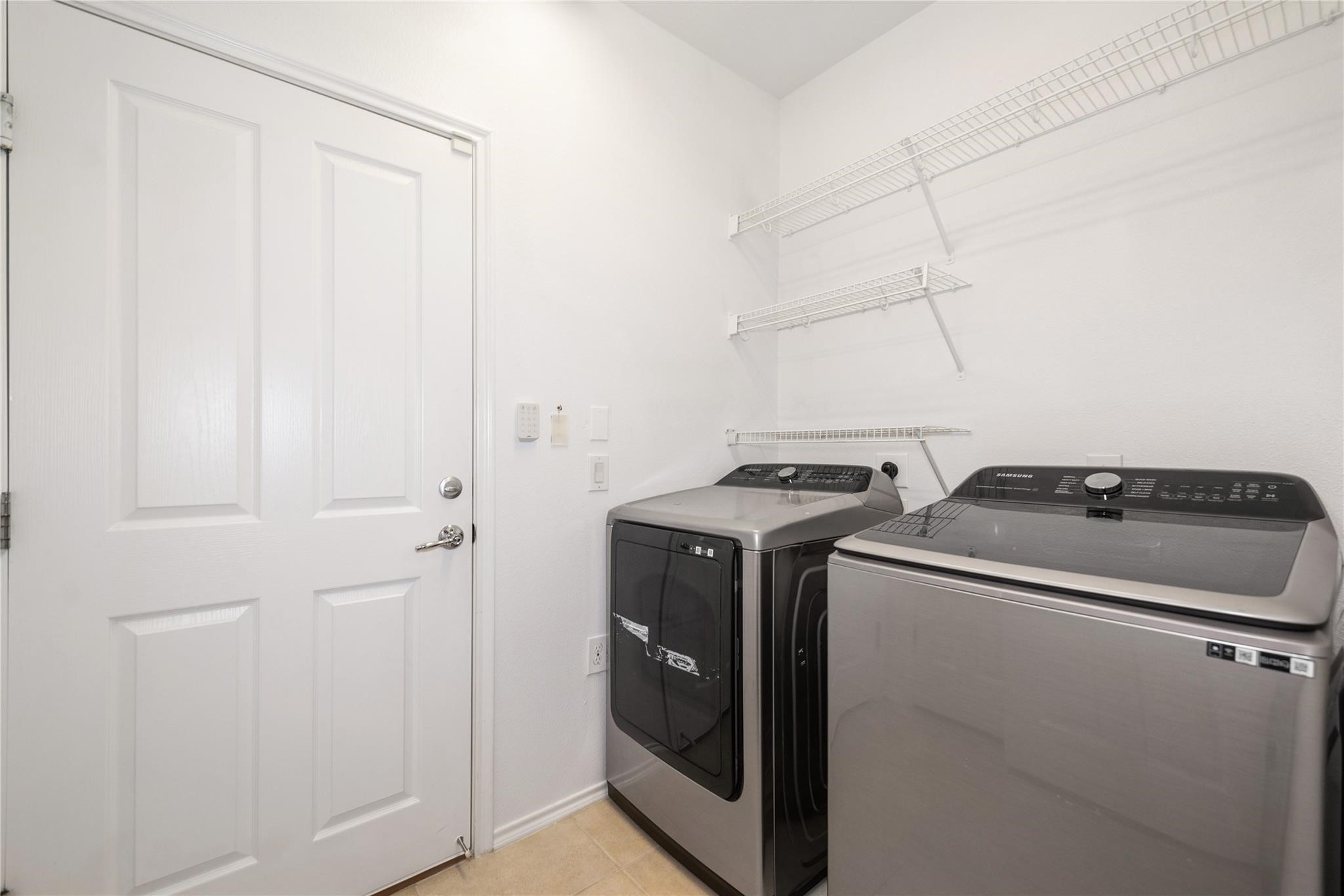 13600 Breton Ridge Street 24a Property Photo 18