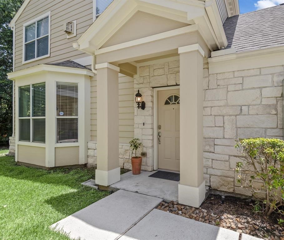 13600 Breton Ridge Street 24a Property Photo 21