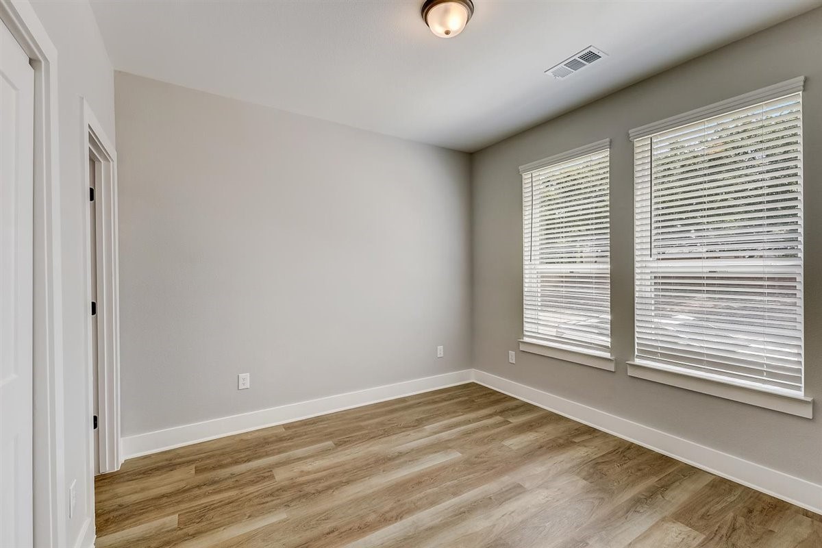 4700 Colosseum Way Property Photo 3