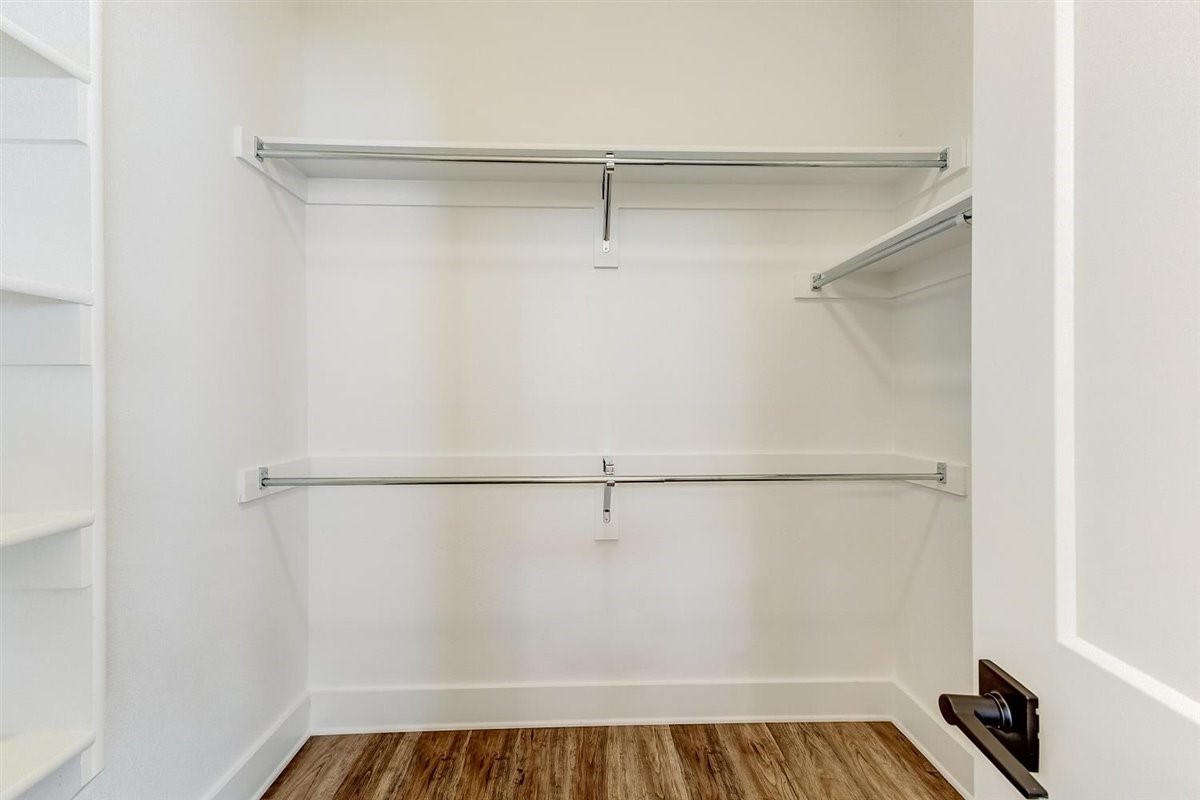 4700 Colosseum Way Property Photo 27
