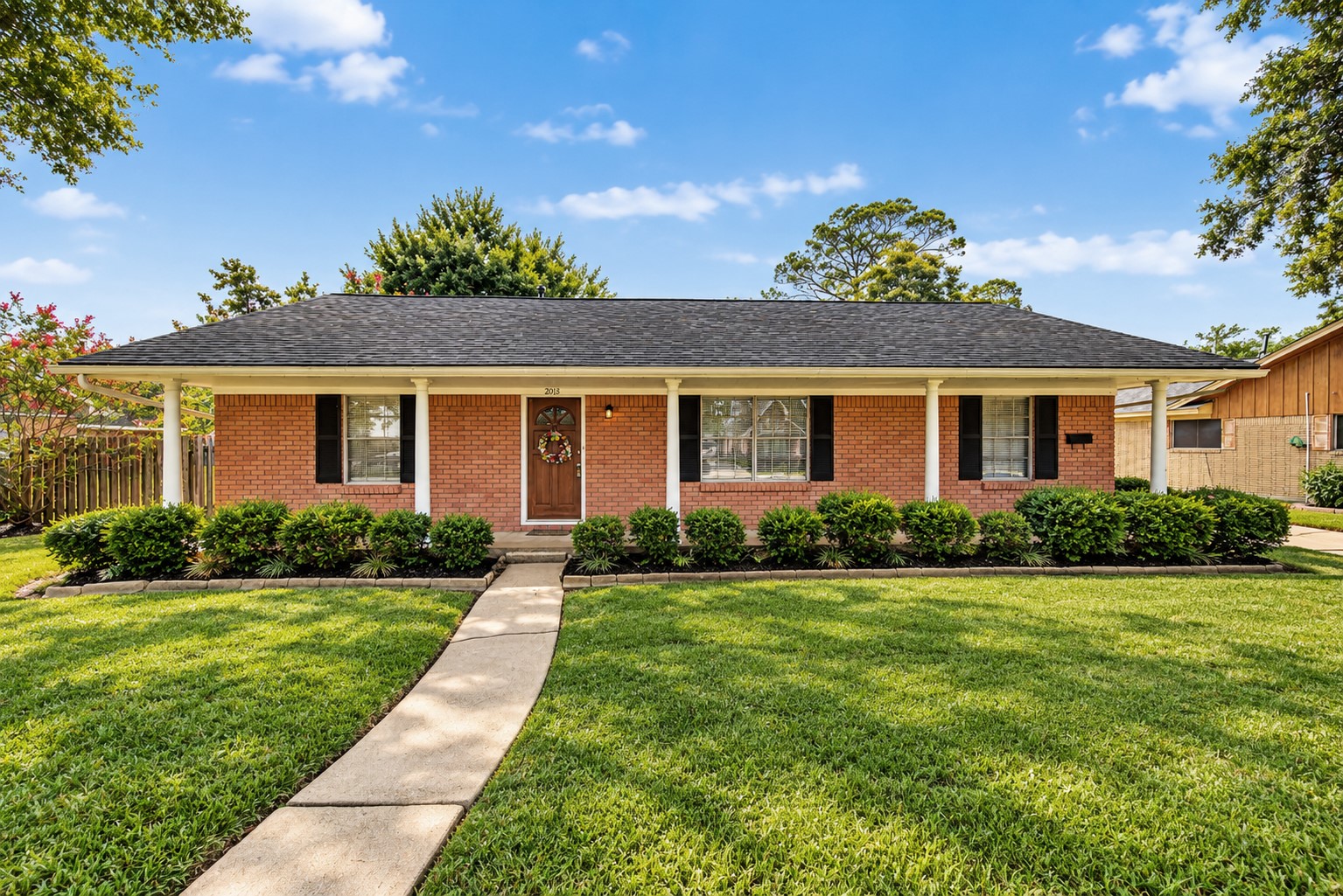2016 San Jacinto Drive Property Photo 1