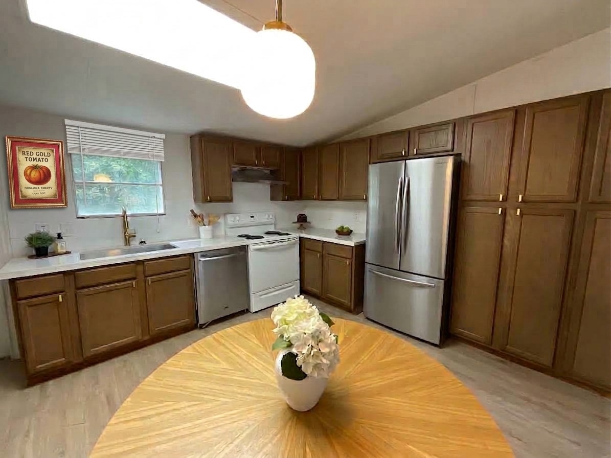 16544 Desert Star Drive Property Photo 2