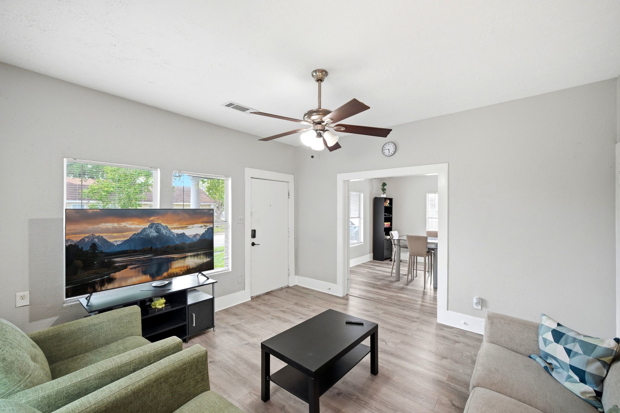 204 W Murrill Street Property Photo 10