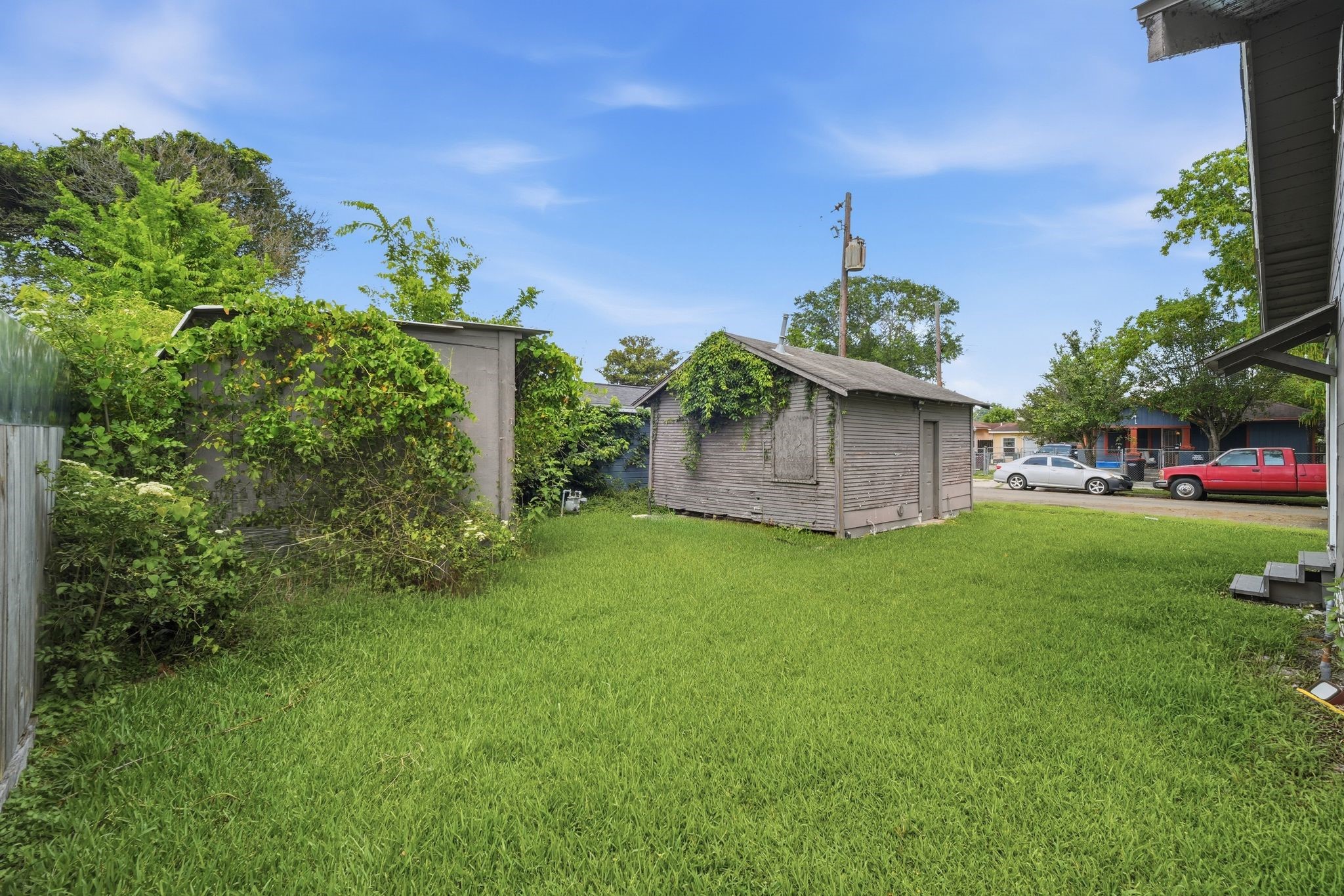 204 W Murrill Street Property Photo 32